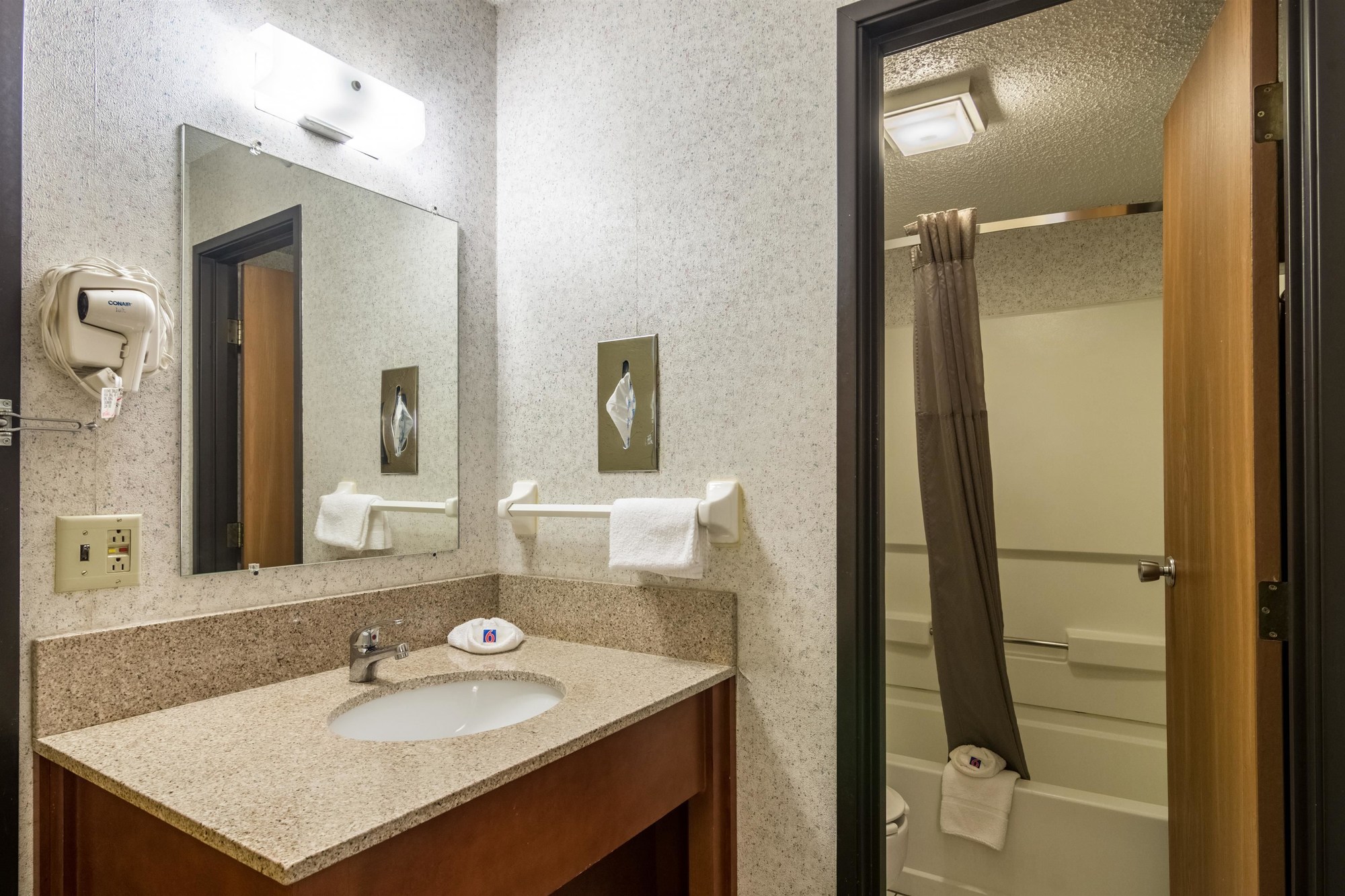 Motel 6 Elk Grove Village OHare