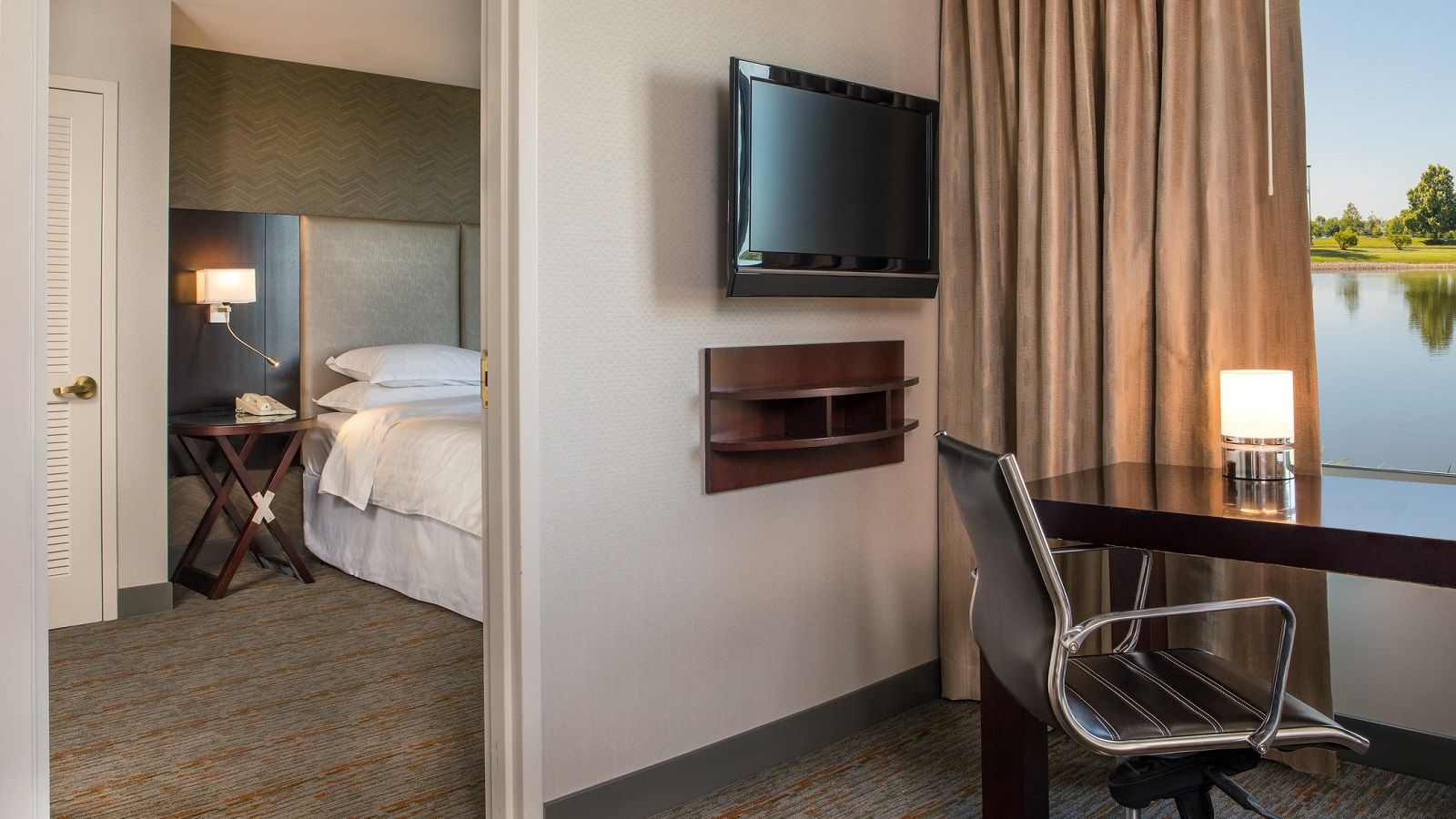 Sheraton Suites Chicago Elk Grove