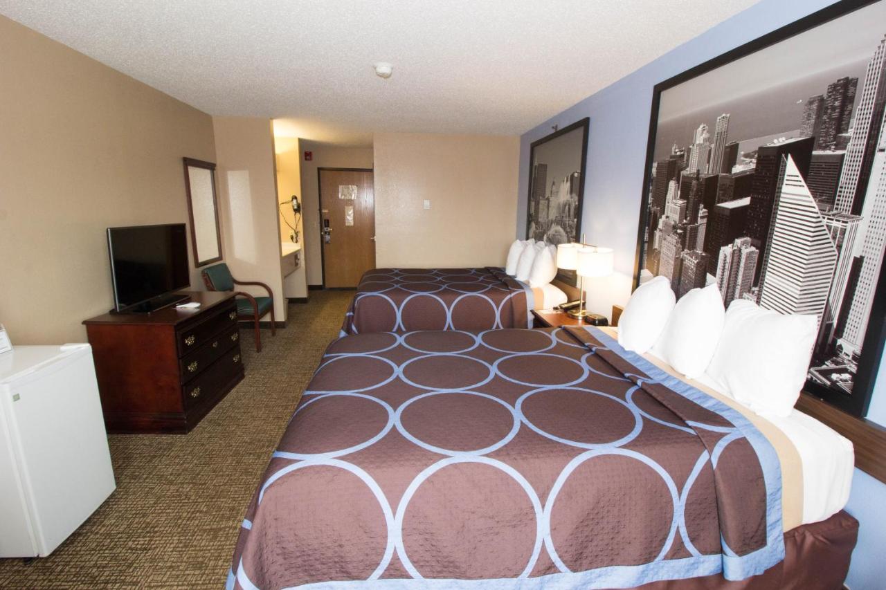 Super 8 by Wyndham Chicago O'Hare Airport