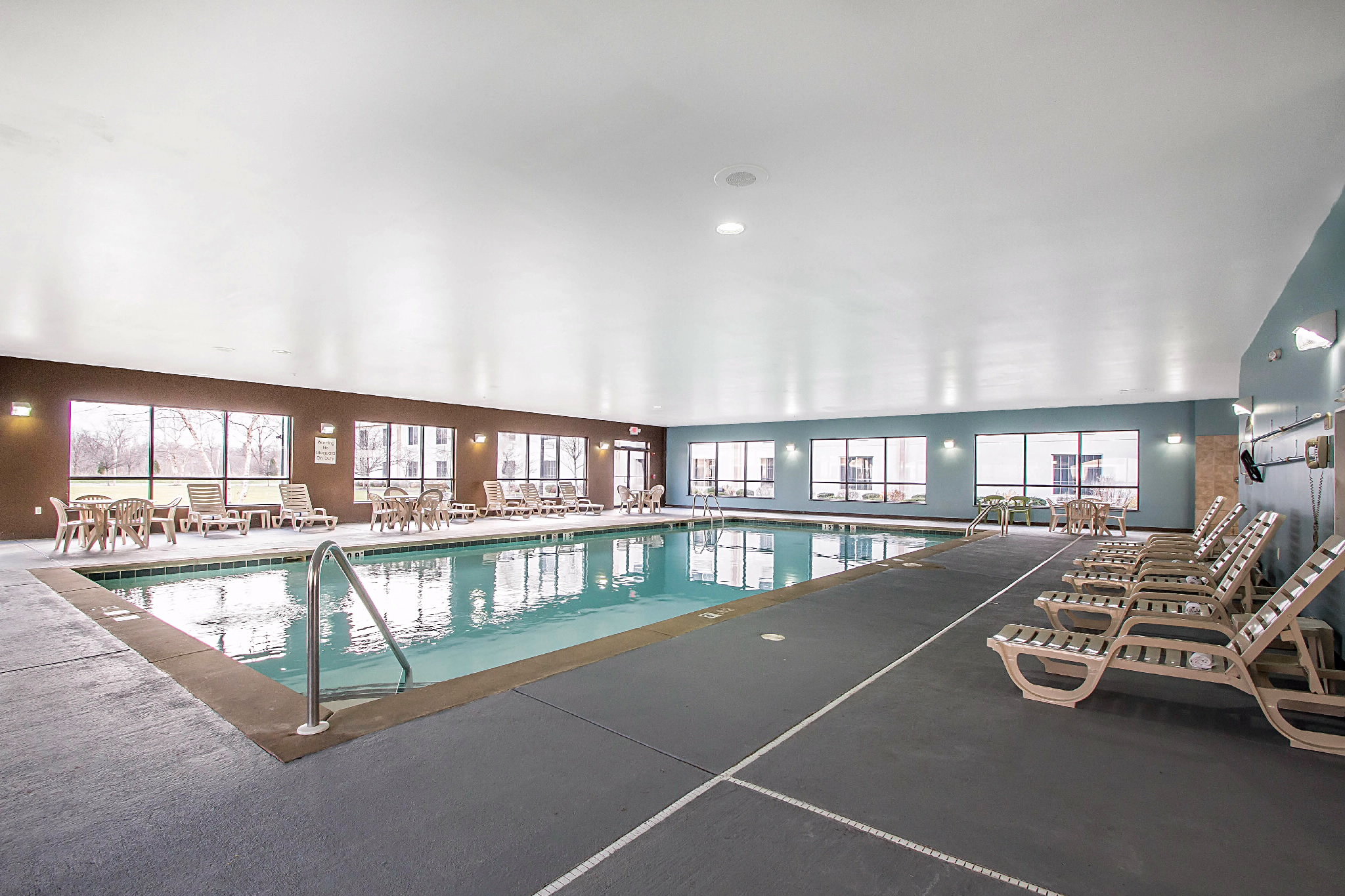 Clarion Inn Elmhurst