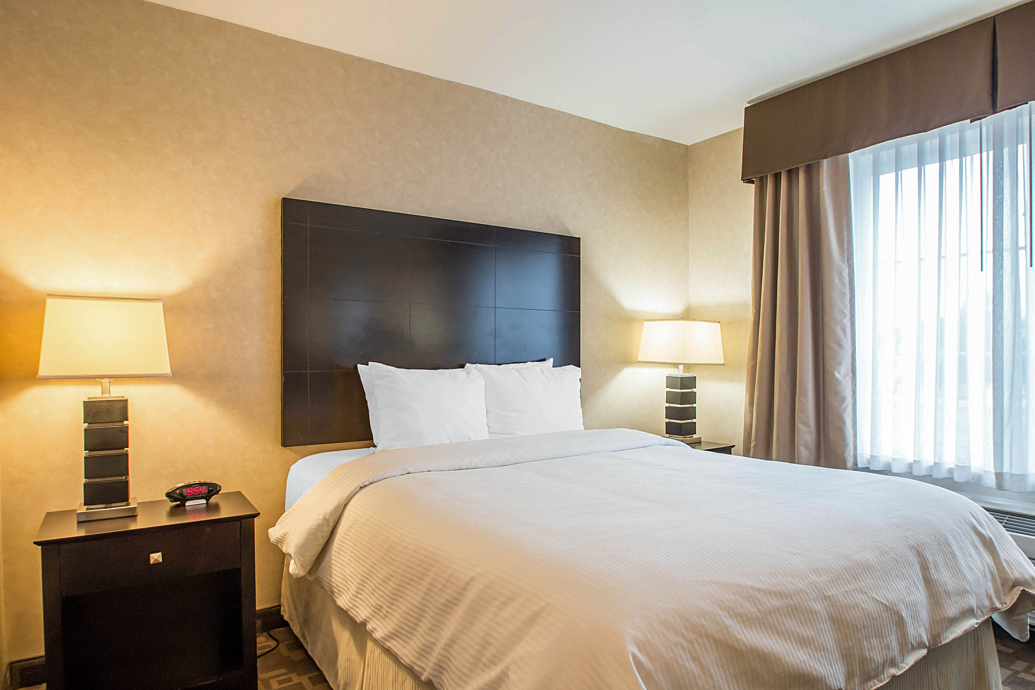 Clarion Inn Elmhurst