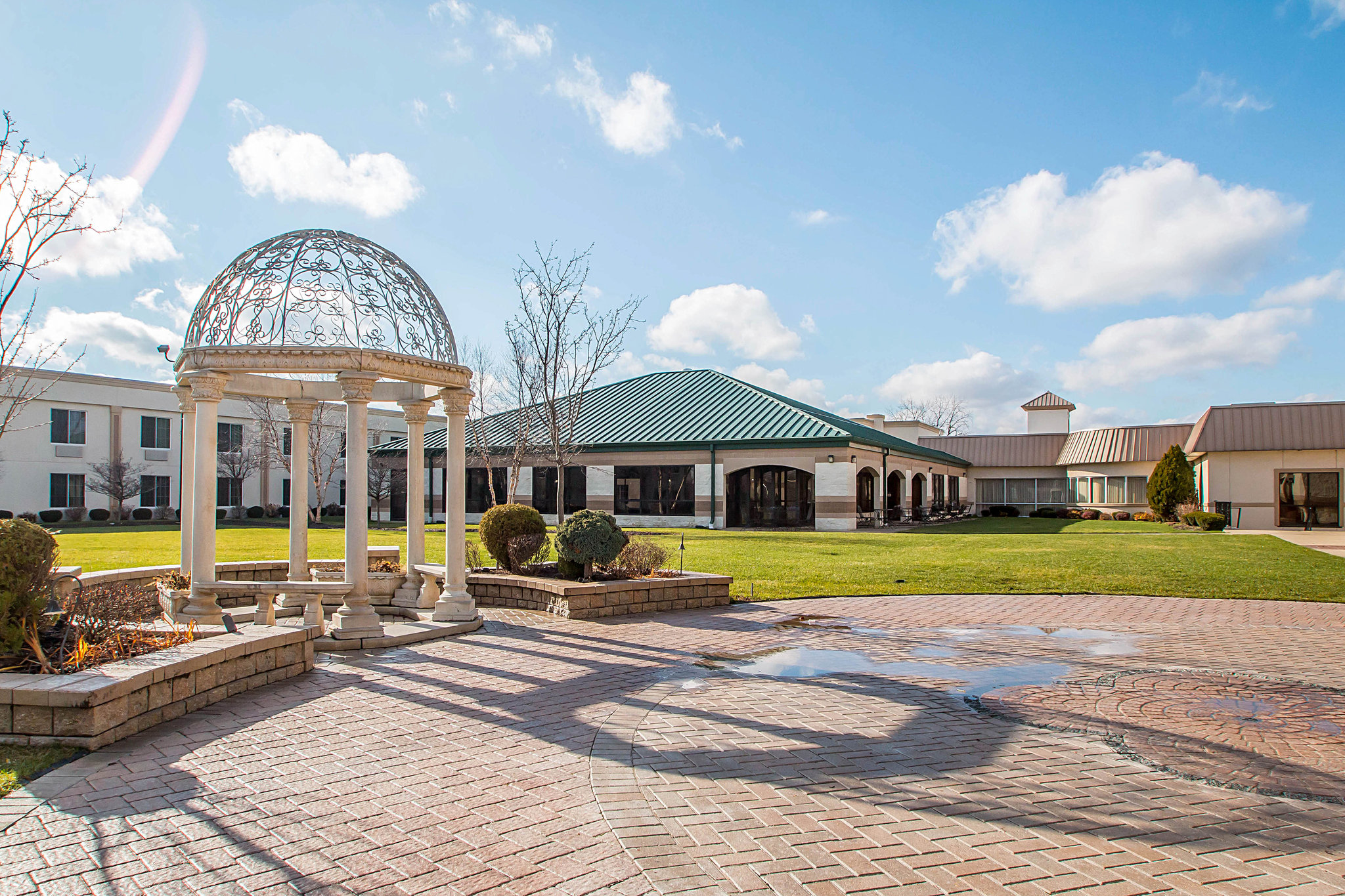 Clarion Inn Elmhurst