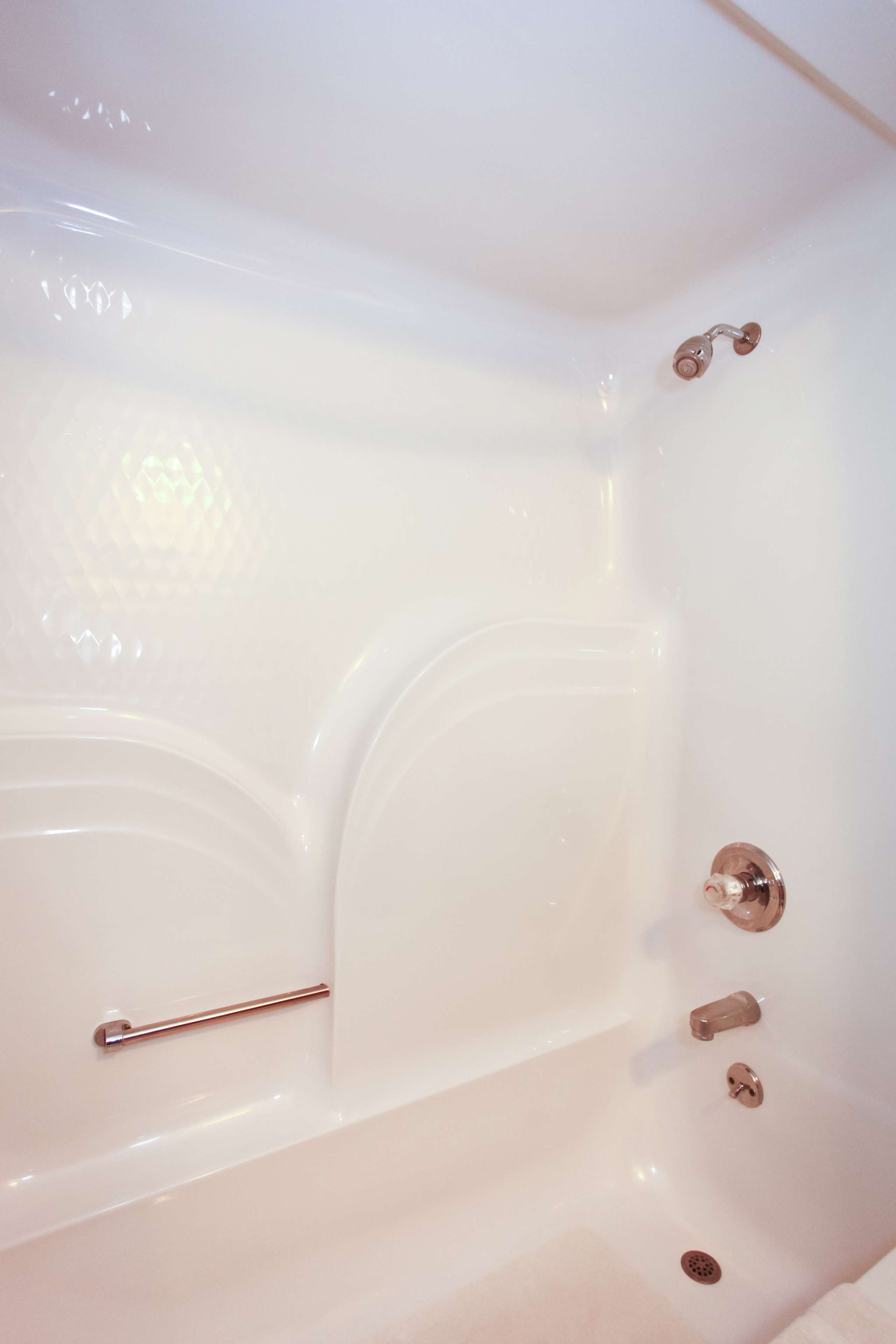 Econo Lodge Inn & Suites