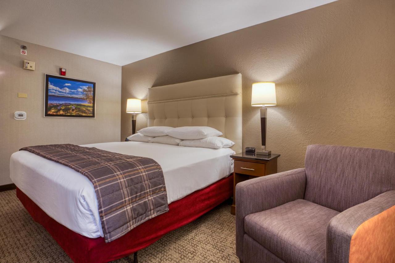 Drury Inn & Suites Fairview Heights St. Louis
