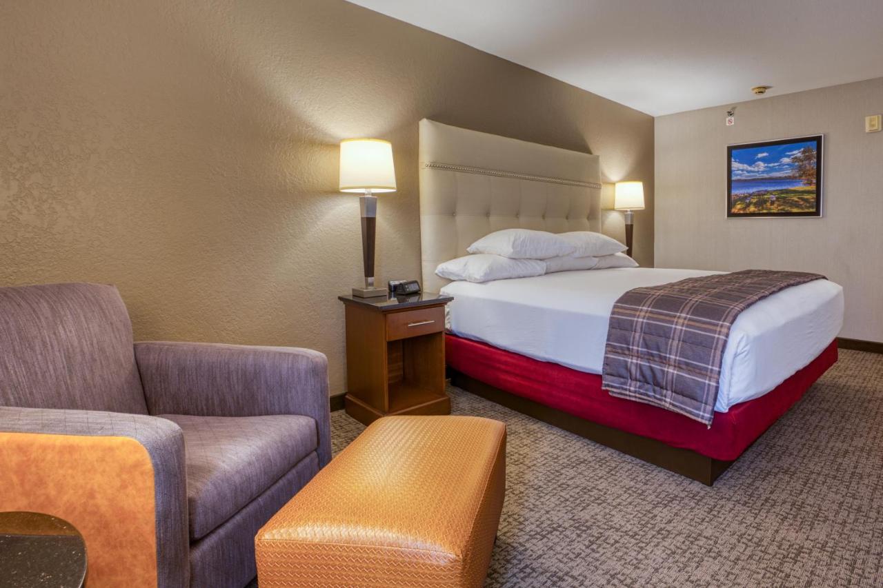 Drury Inn & Suites Fairview Heights St. Louis