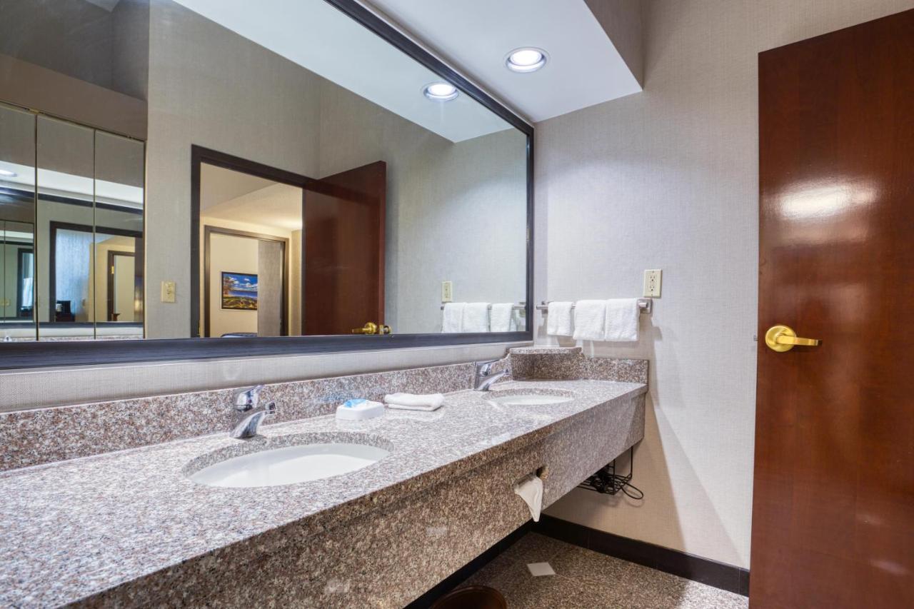 Drury Inn & Suites Fairview Heights St. Louis