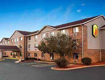 Super 8 by Wyndham Fairview Heights-St. Louis