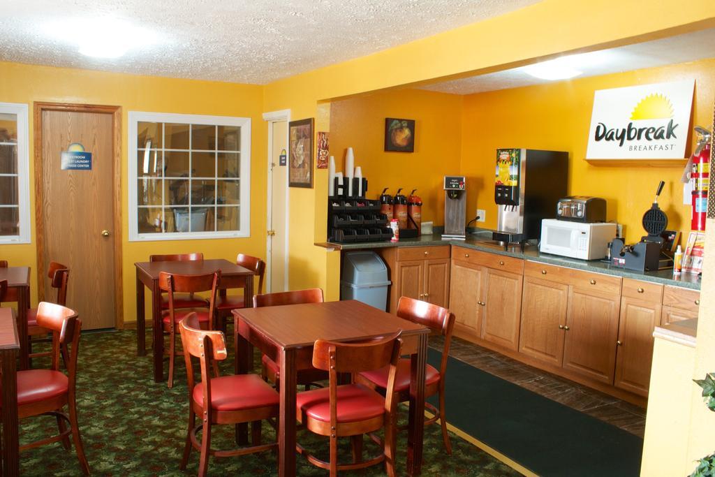 Days Inn by Wyndham Farmer City