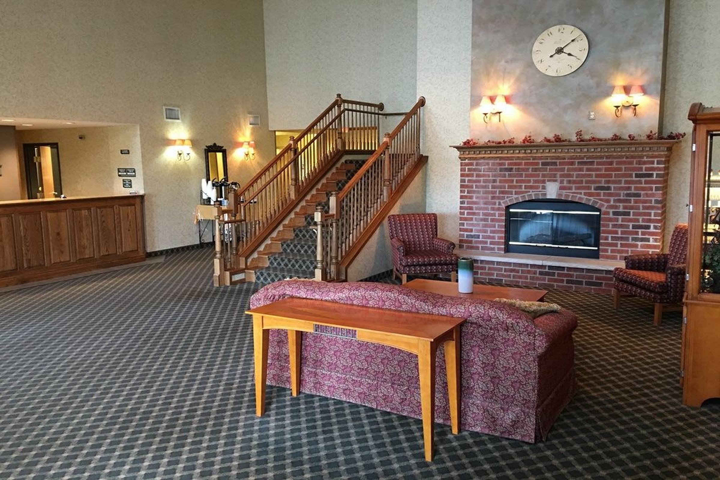 AmericInn by Wyndham Fulton Clinton