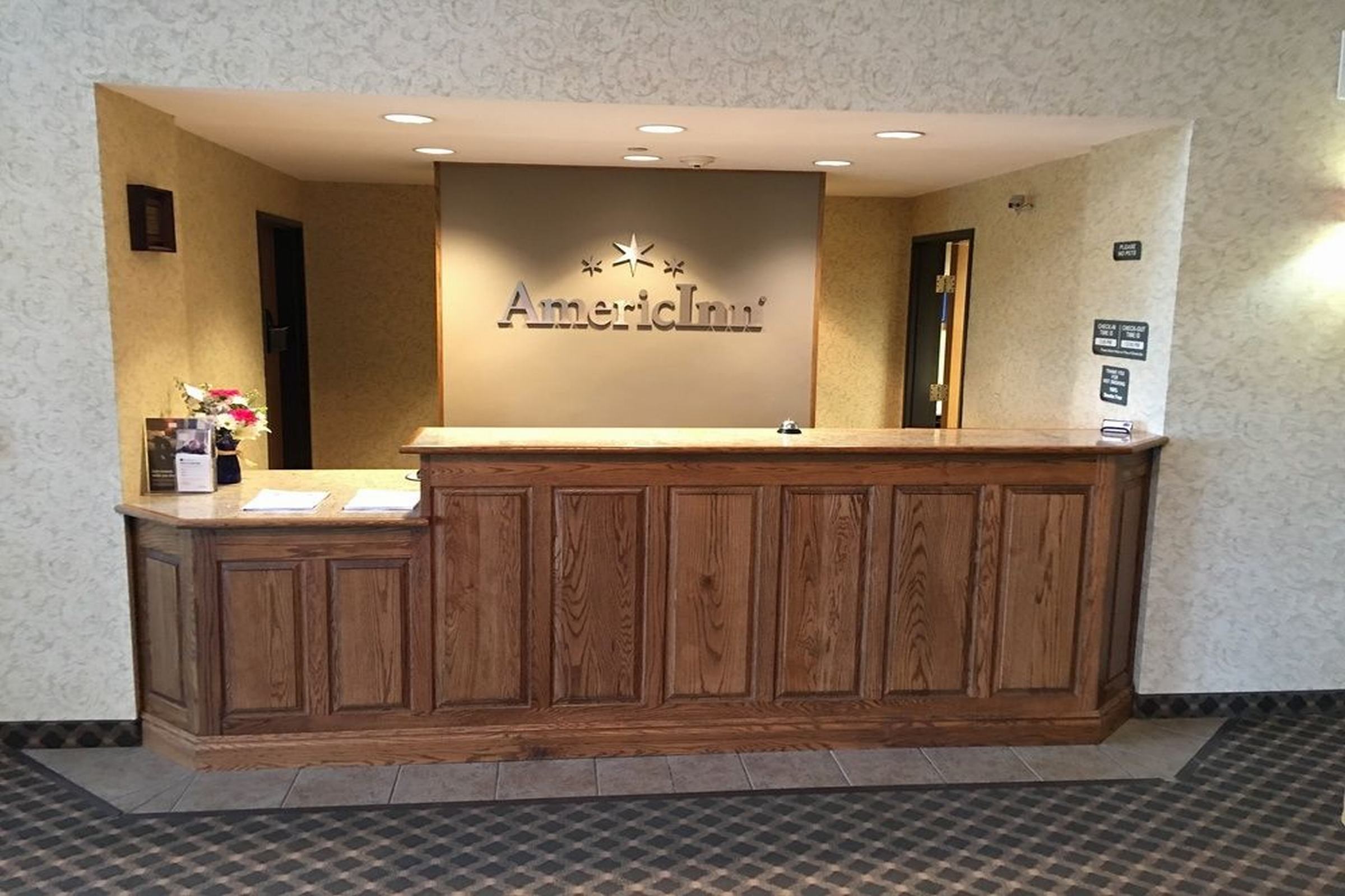 AmericInn by Wyndham Fulton Clinton