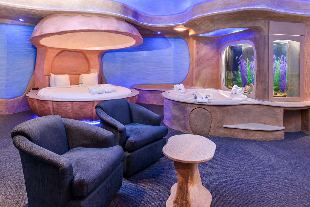 Best Western Designer Inn & Suites
