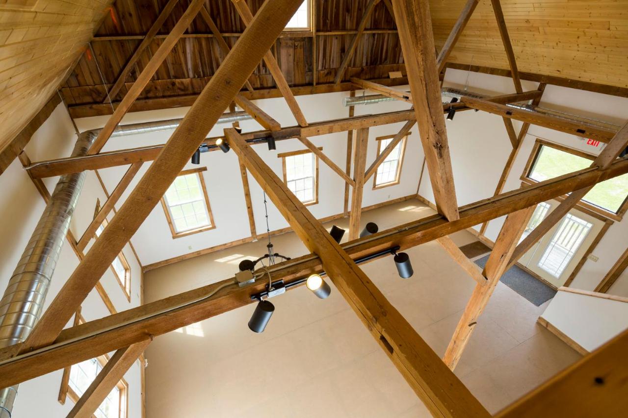Hawk Valley Retreat & Cottages