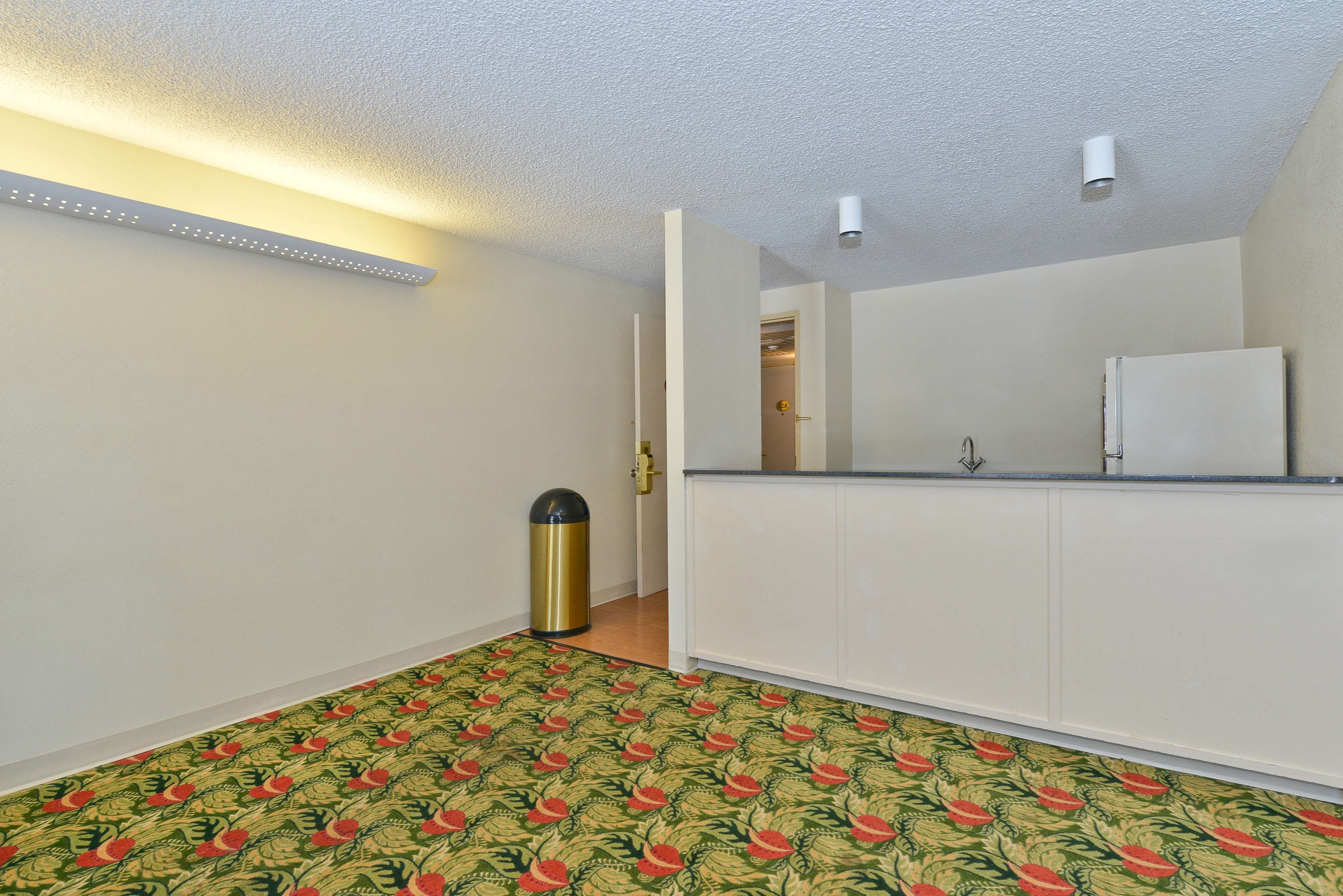 Best Western Prairie Inn & Conference Center