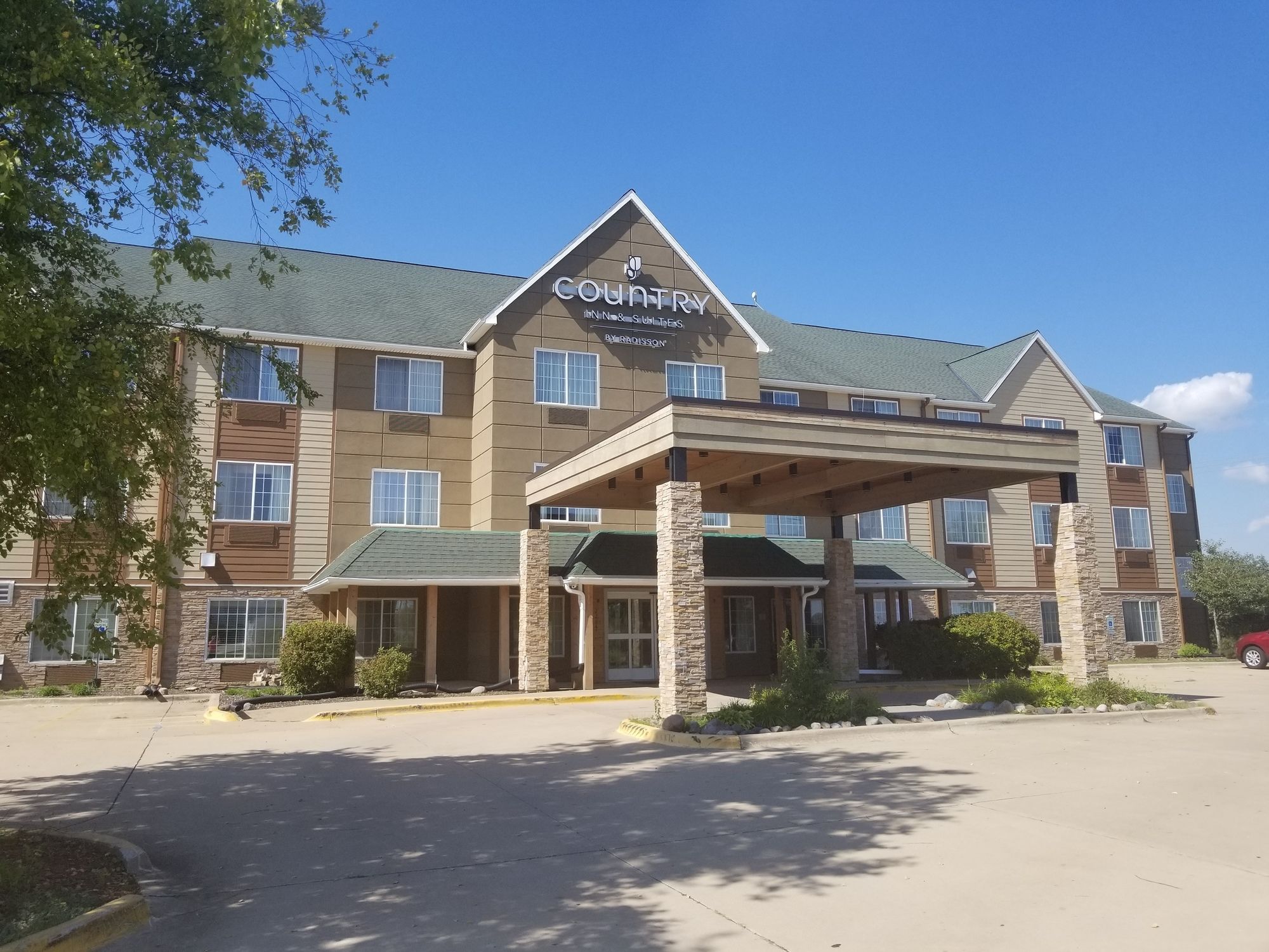 AmericInn by Wyndham Galesburg