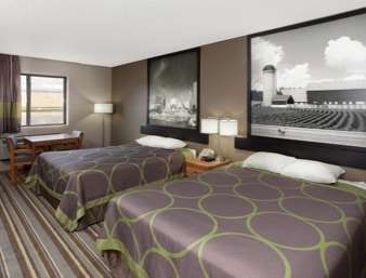 Super 8 by Wyndham Gilman