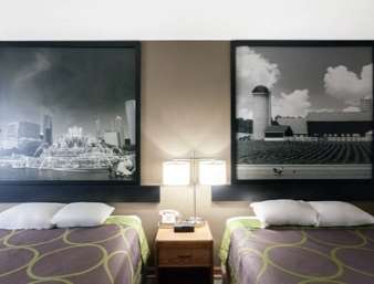 Super 8 by Wyndham Gilman