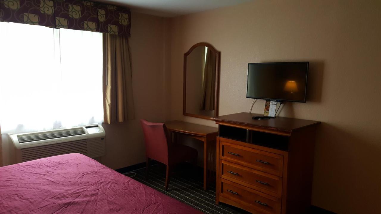 Budgetel Glen Ellyn