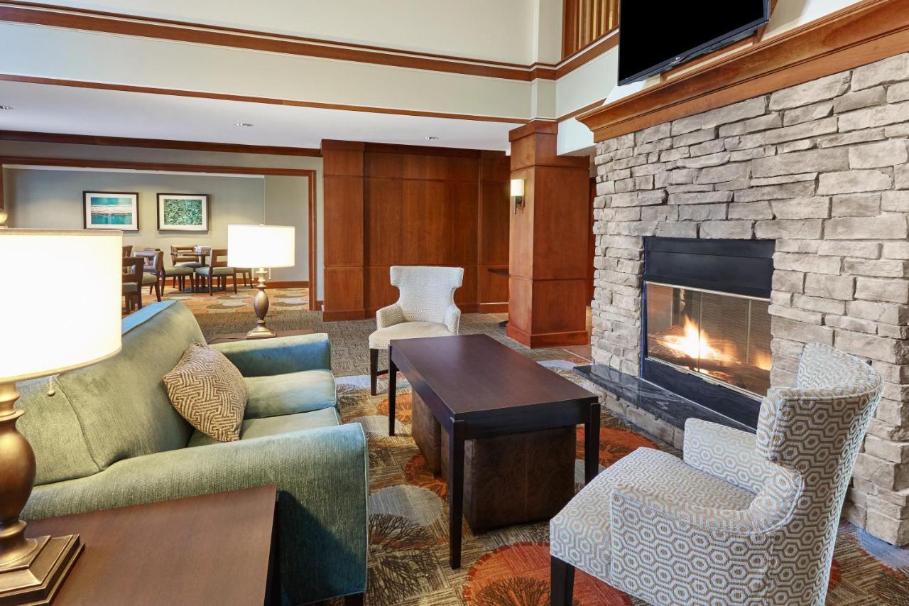 Staybridge Suites Chicago - Glenview