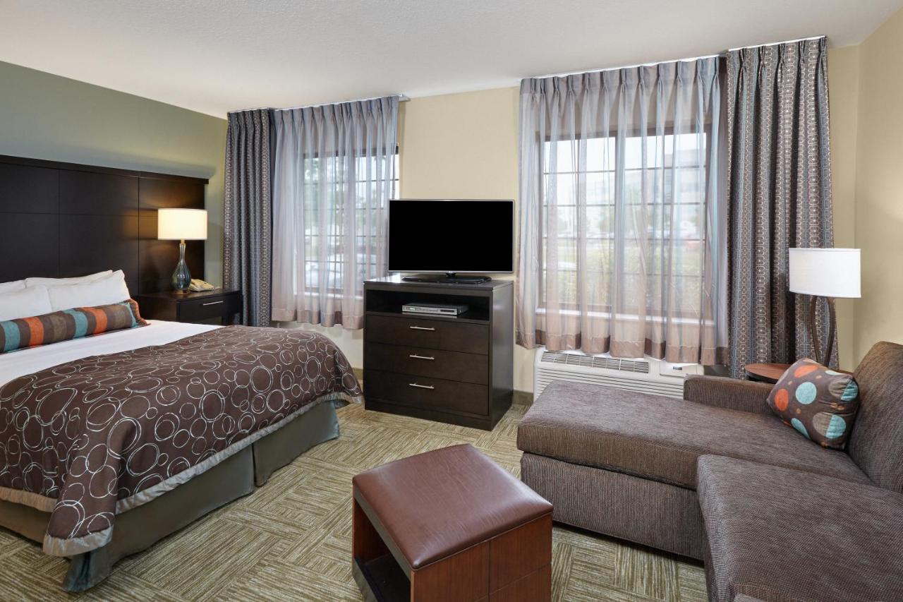 Staybridge Suites Chicago - Glenview