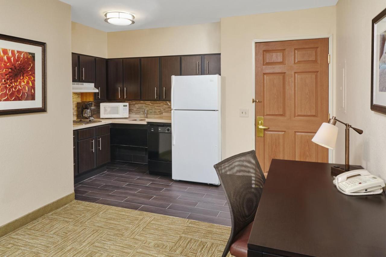Staybridge Suites Chicago - Glenview
