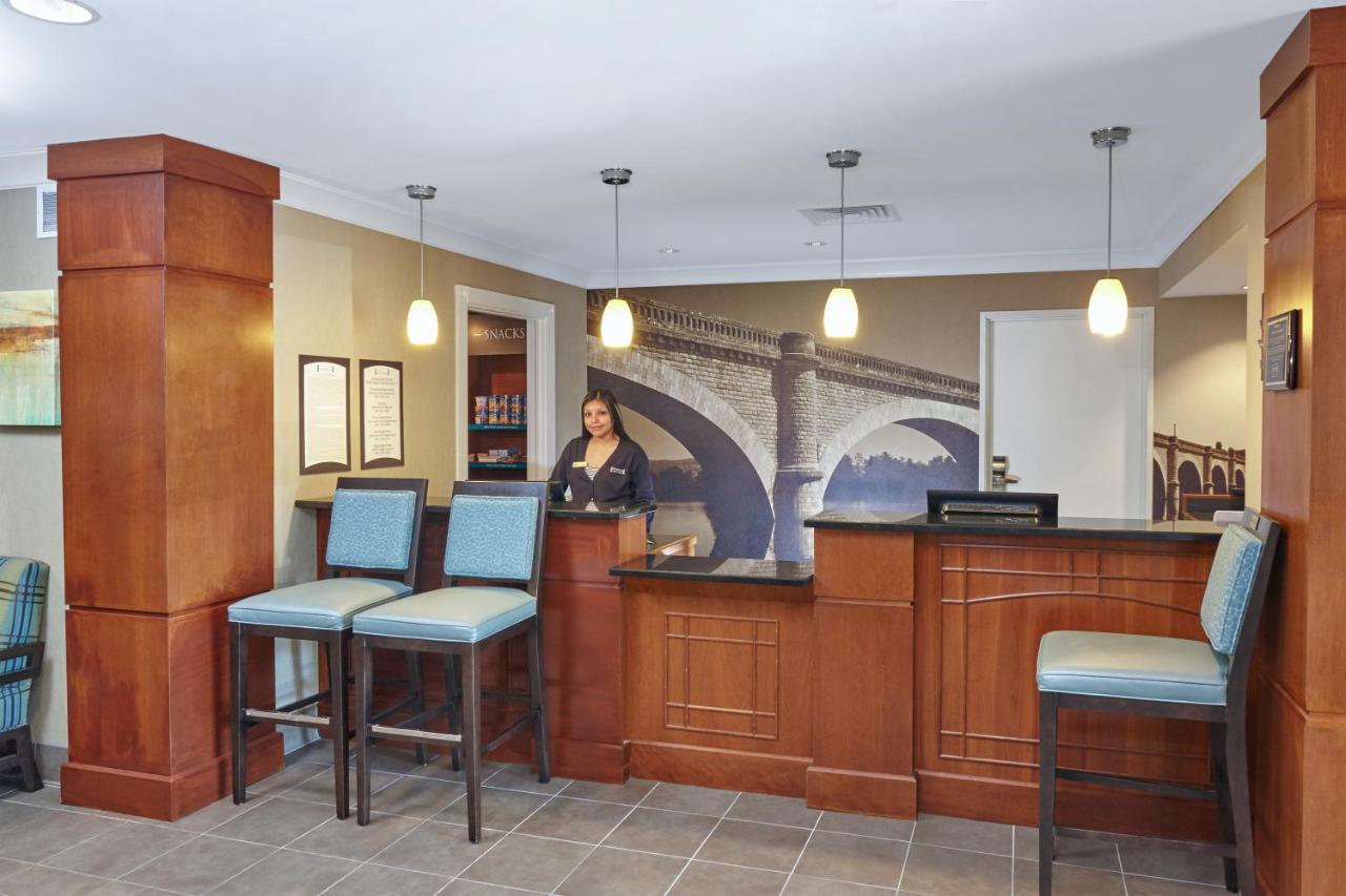 Staybridge Suites Chicago - Glenview