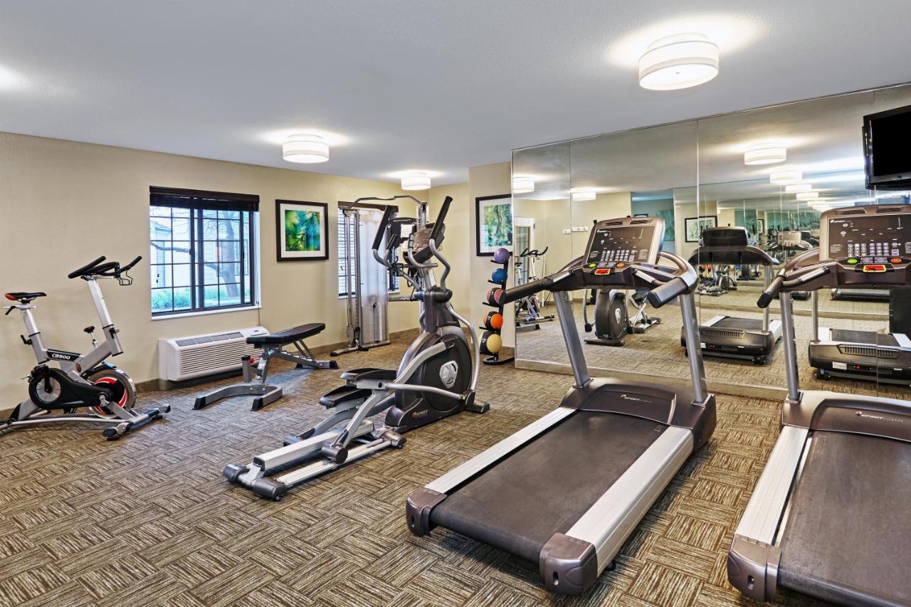 Staybridge Suites Chicago - Glenview