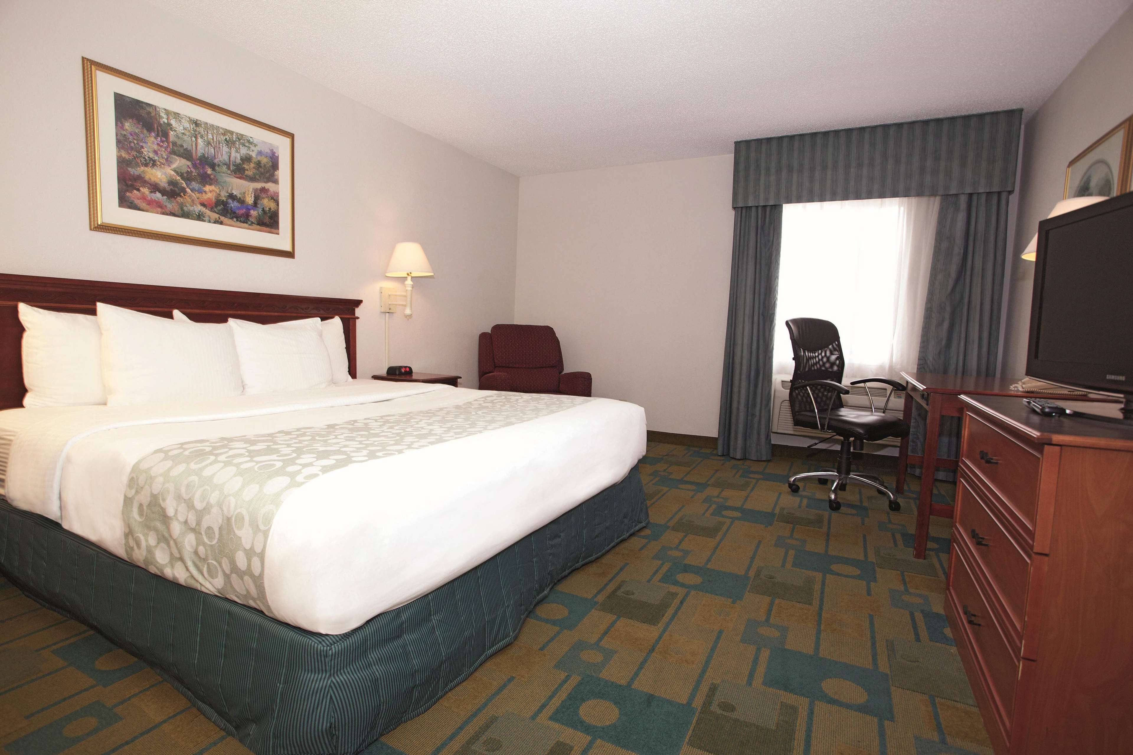 La Quinta Inn & Suites by Wyndham Chicago Gurnee