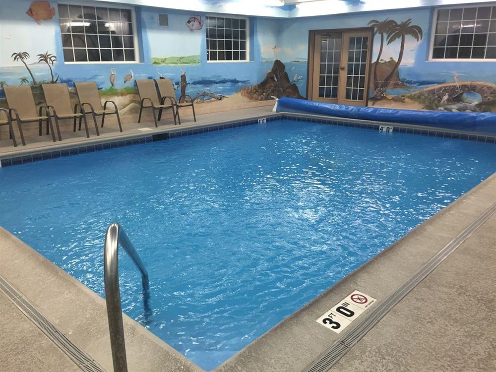 Super 8 by Wyndham Gurnee