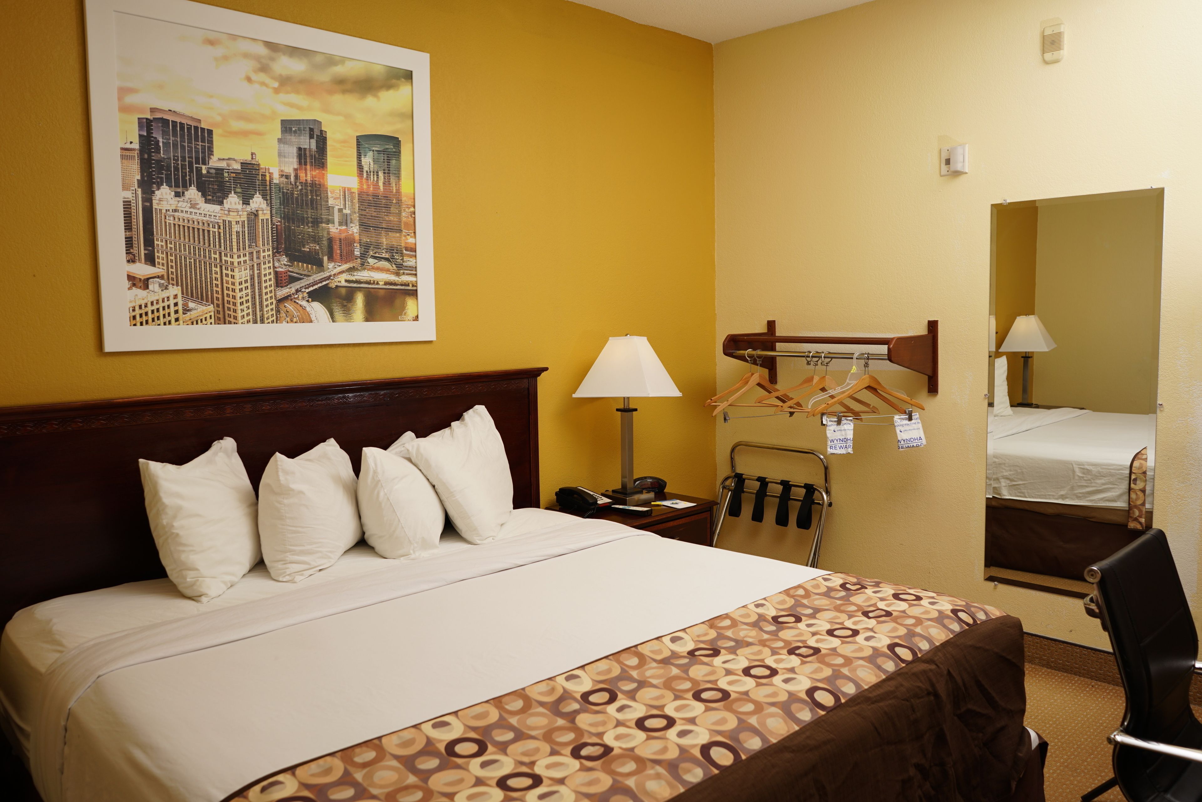 Halsted Inn and Suites Harvey - Chicago Southland