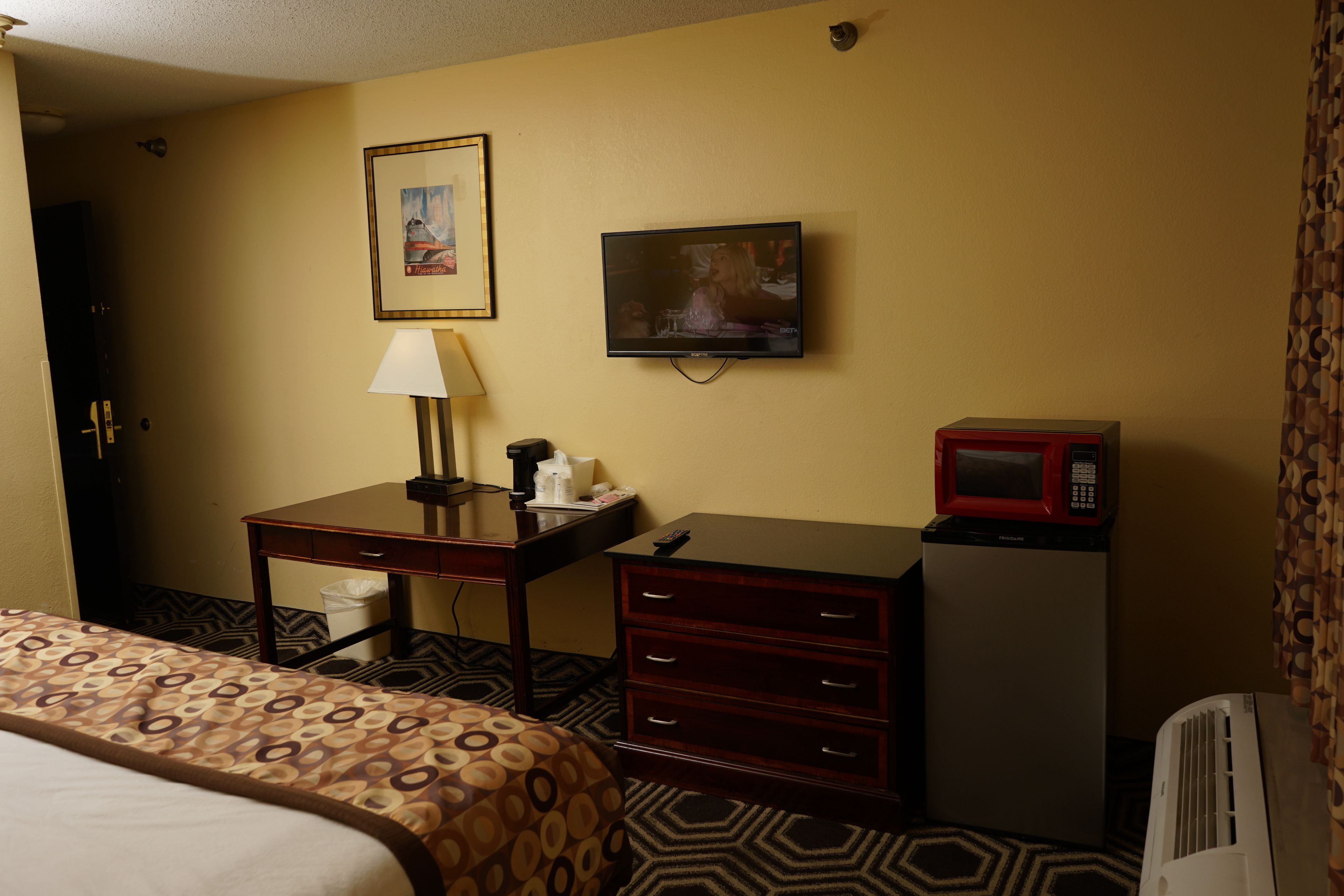Halsted Inn and Suites Harvey - Chicago Southland