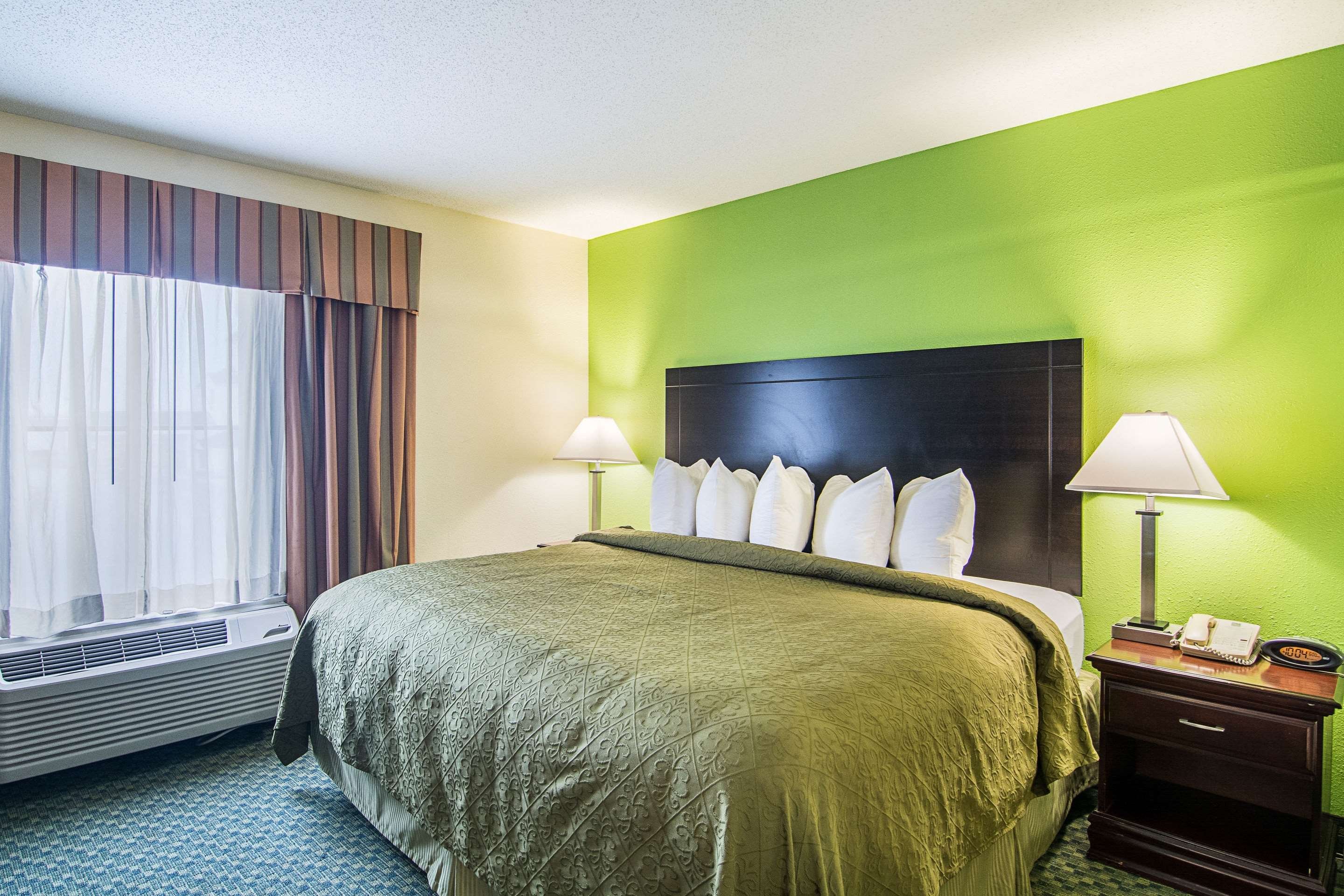 Quality Inn & Suites
