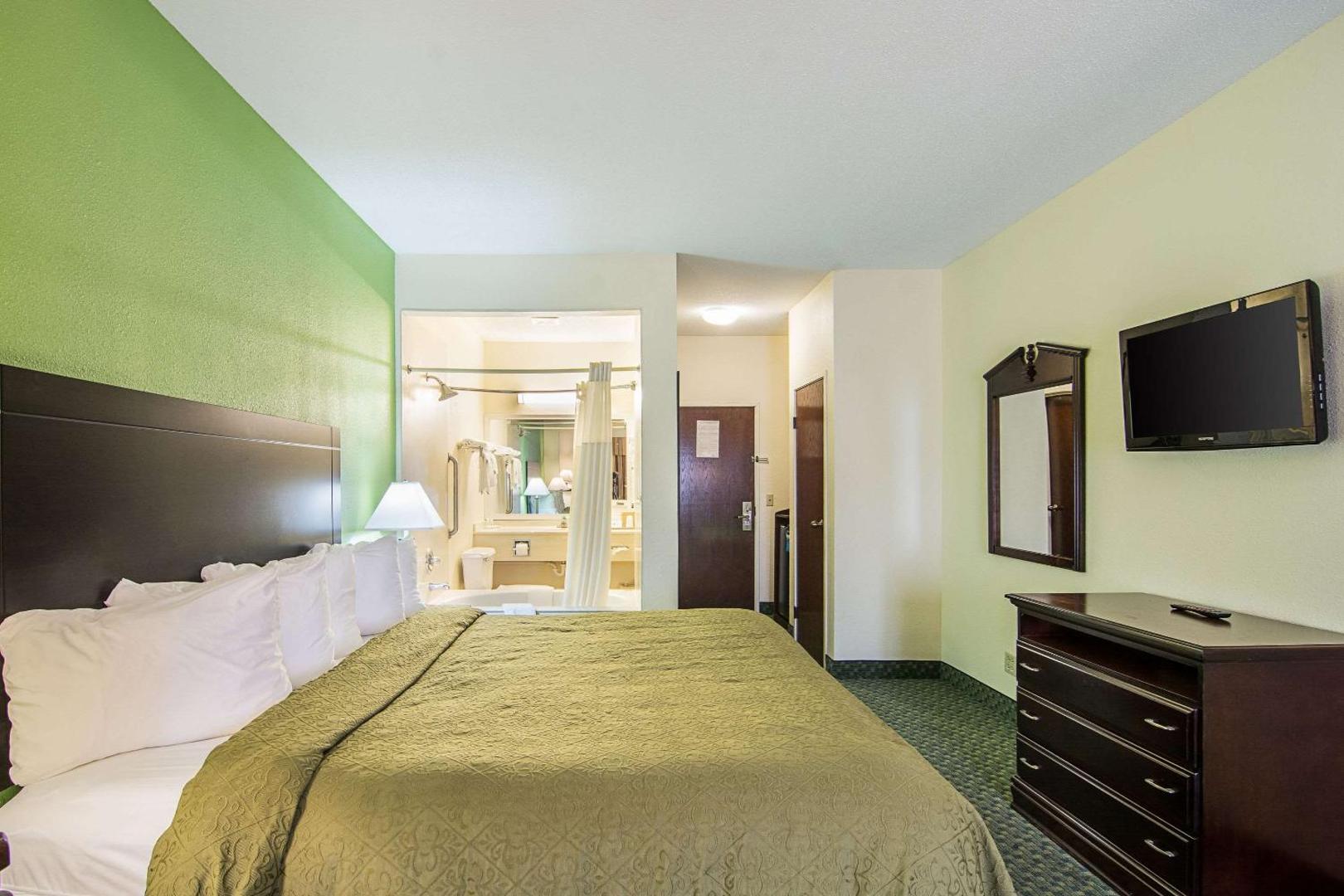Quality Inn & Suites