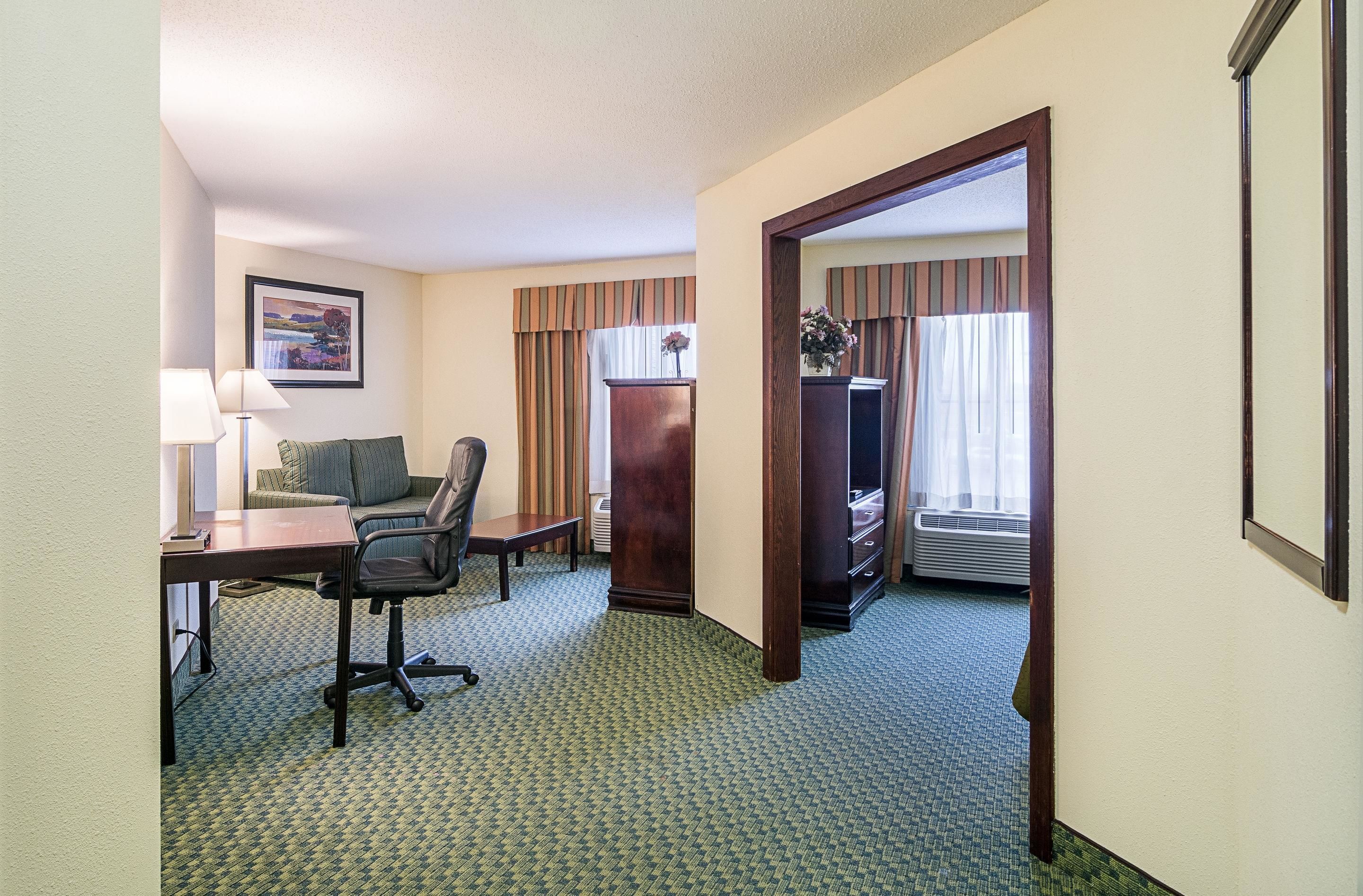 Quality Inn & Suites