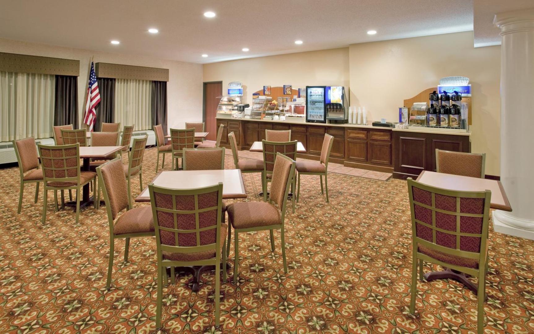 Seasons Inn & suites