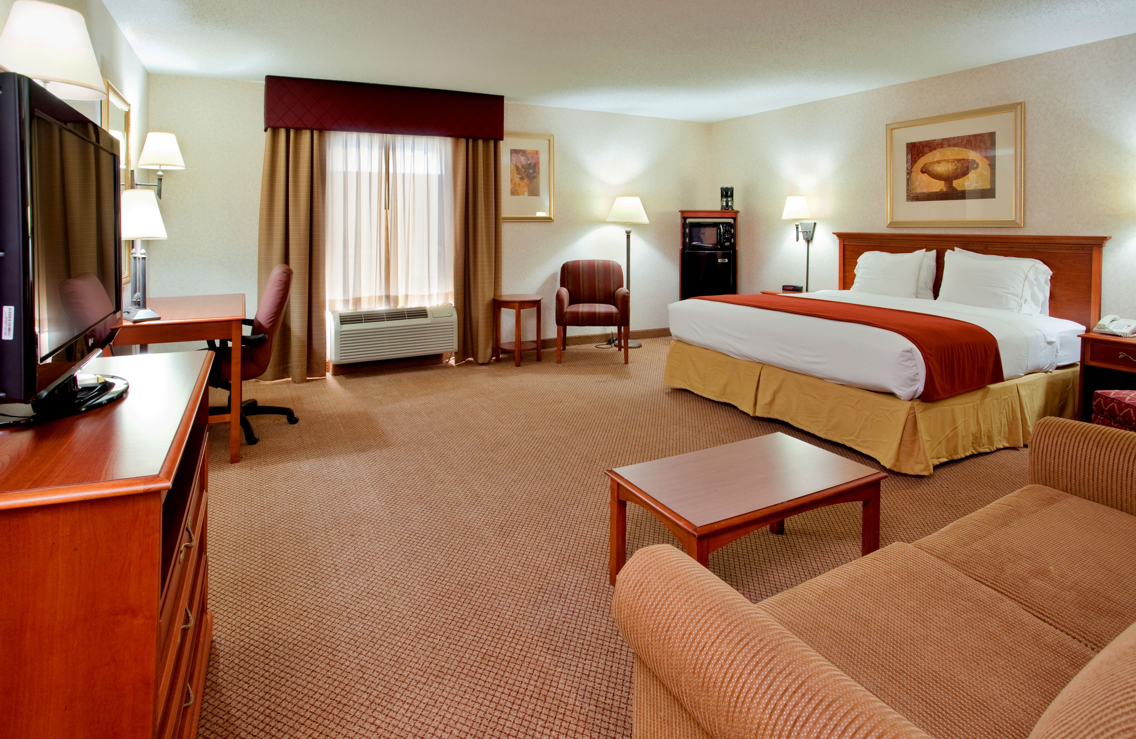 Seasons Inn & suites