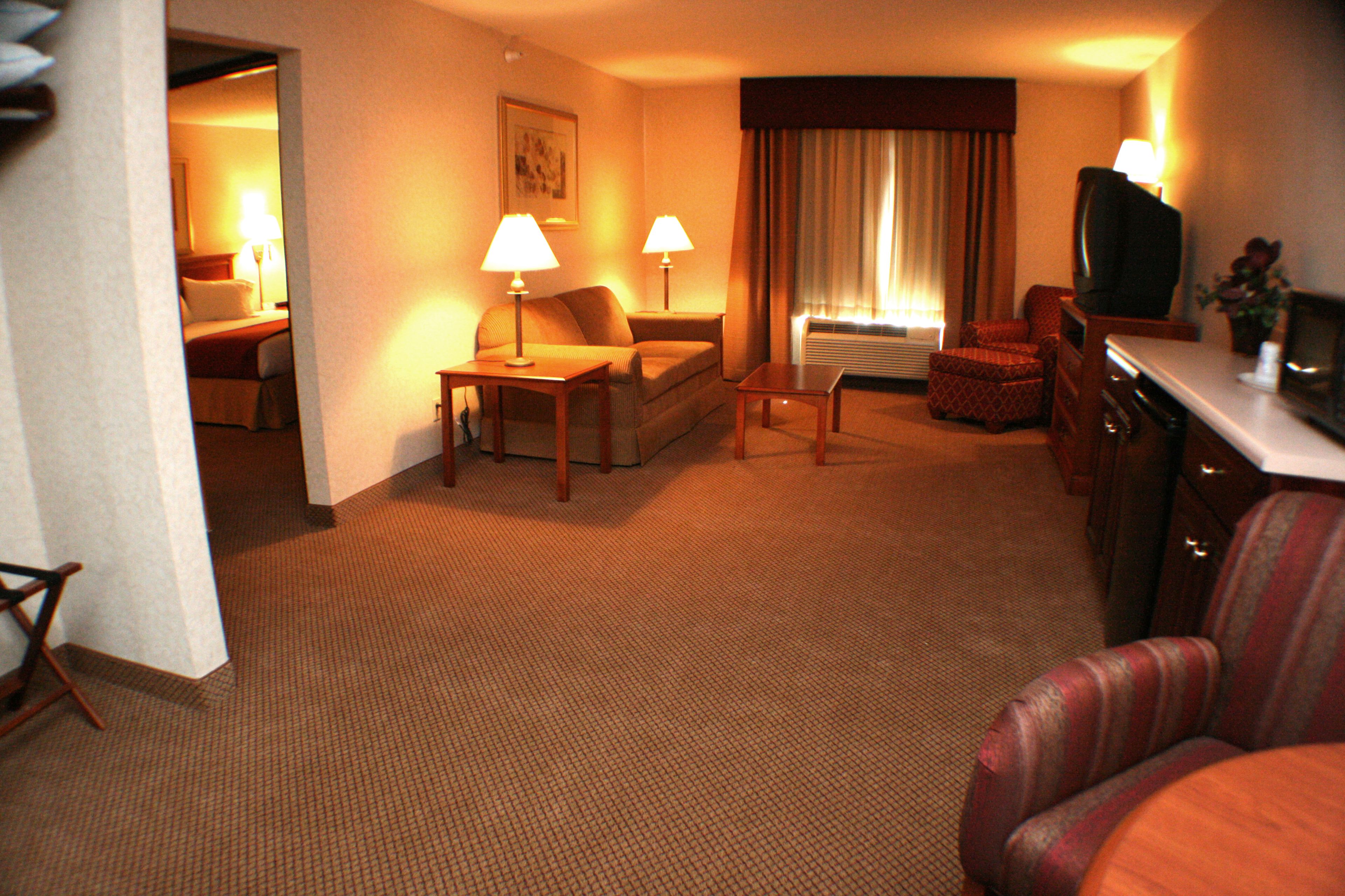 Seasons Inn & suites