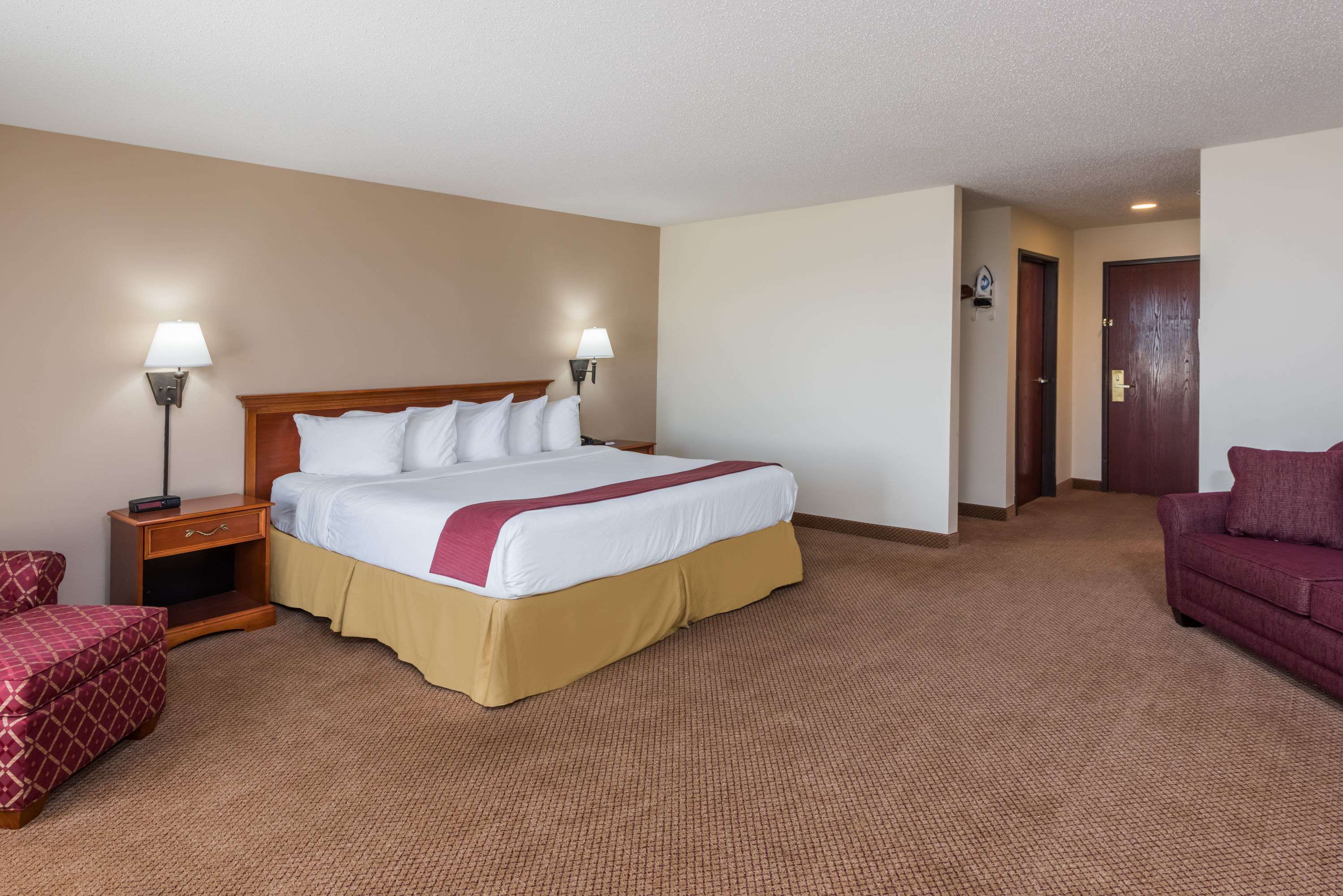 Seasons Inn & suites