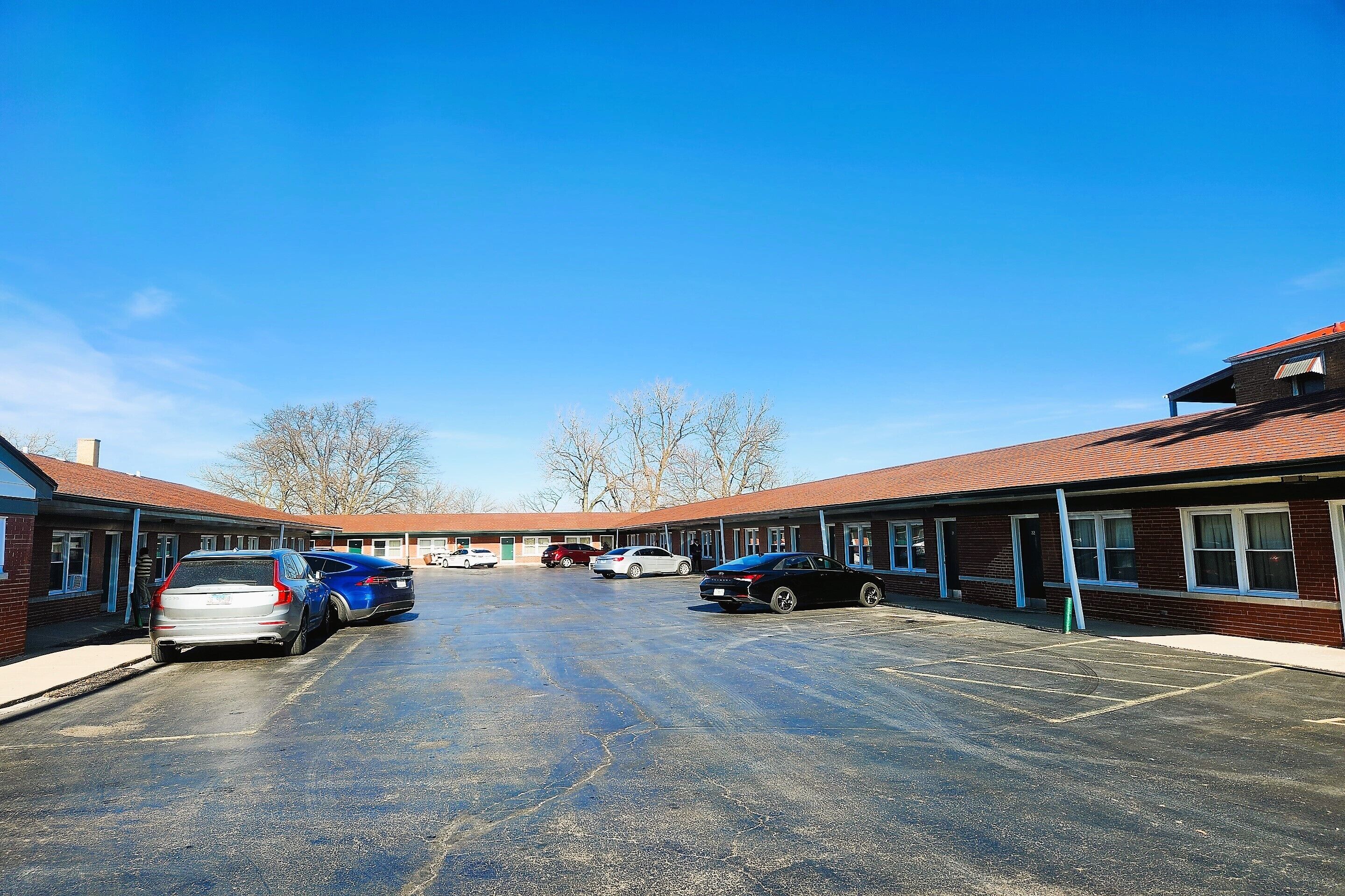 Manor Motel By OYO Near Oak Brook Chicago Westchester