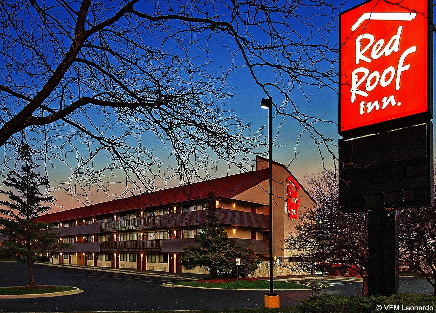 Red Roof Plus + Chicago - Schaumburg