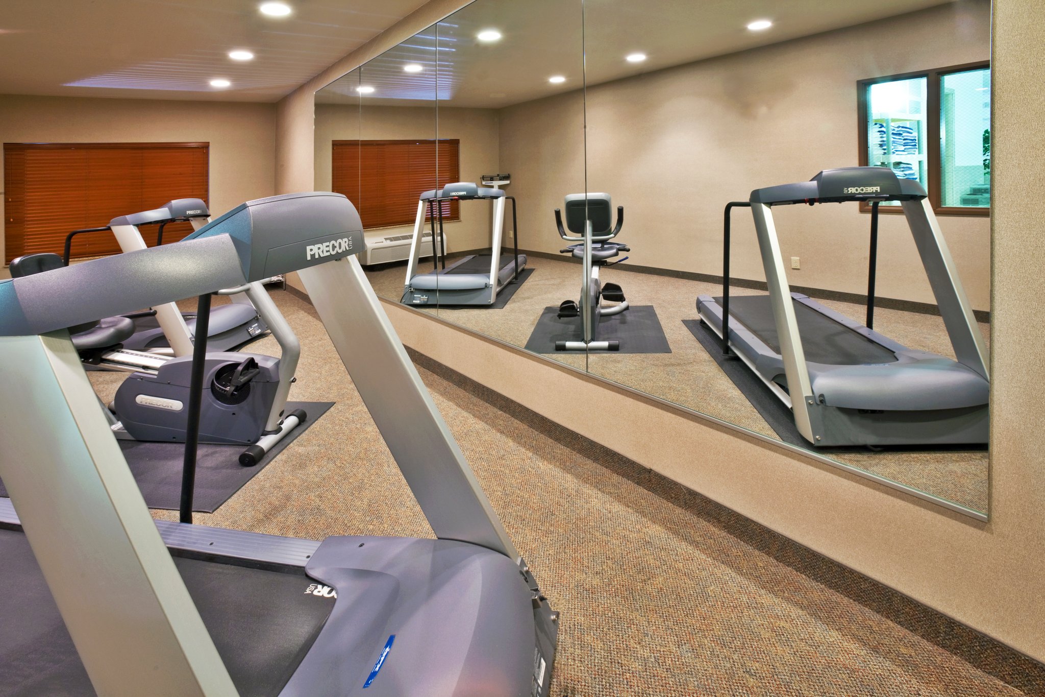 Holiday Inn Express Hotel & Suites Jacksonville