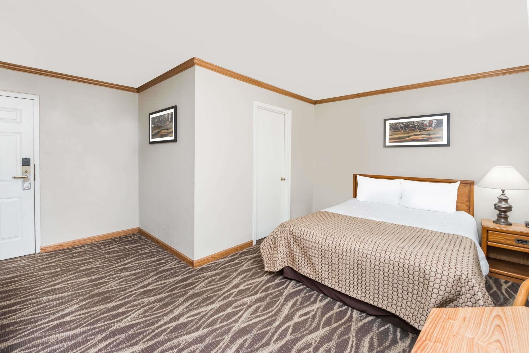 Knights Inn Jacksonville