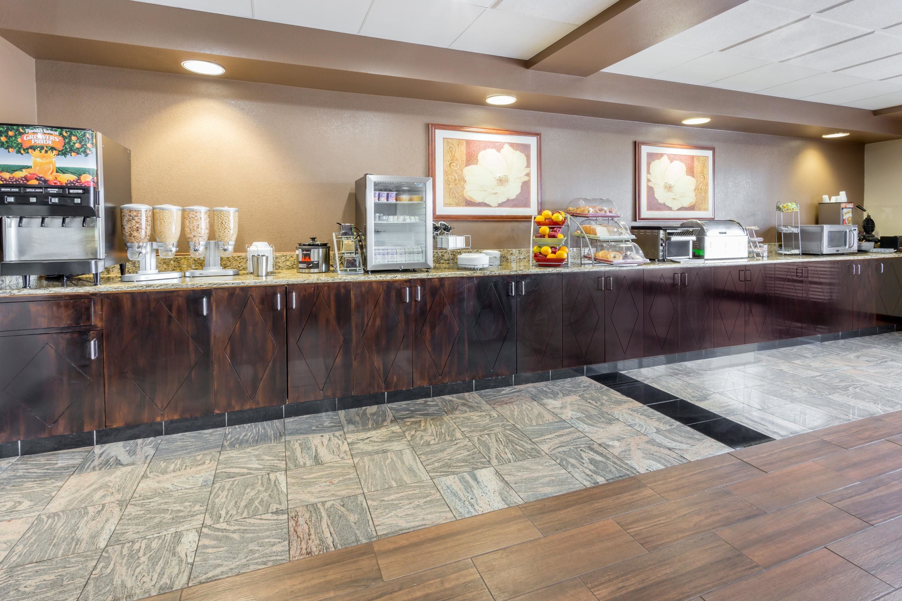 Wingate by Wyndham Joliet