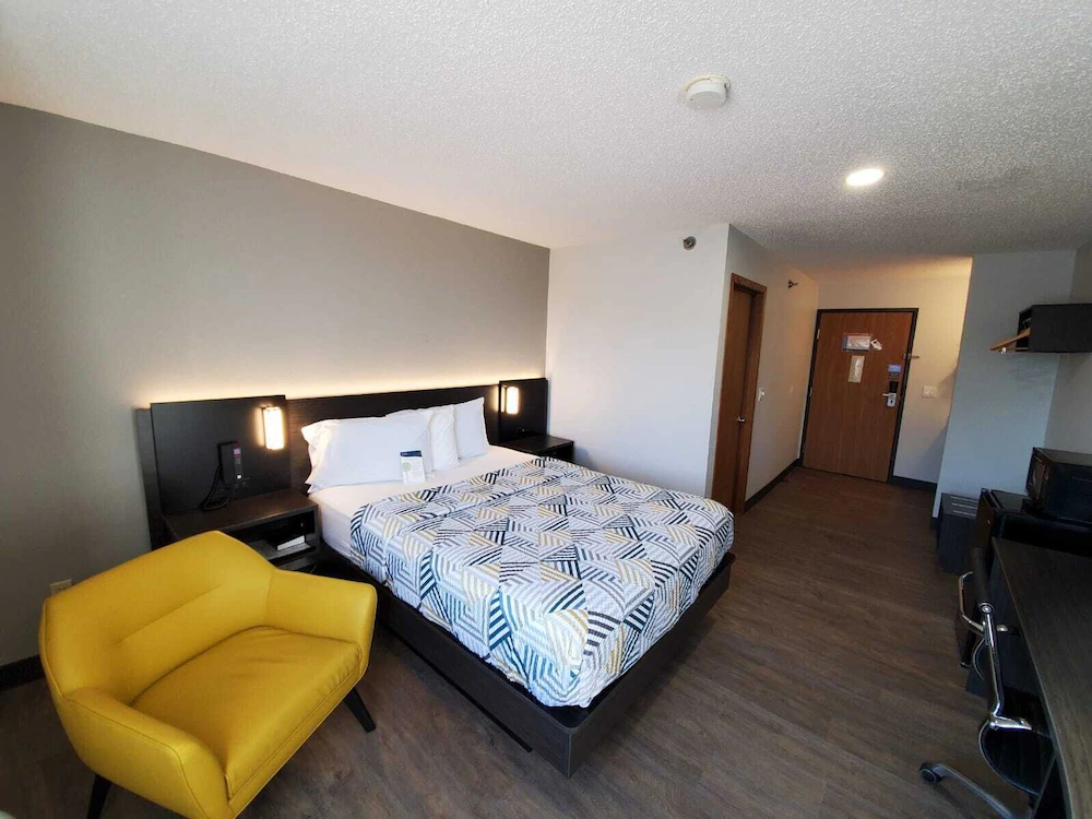 Motel 6 Kewanee