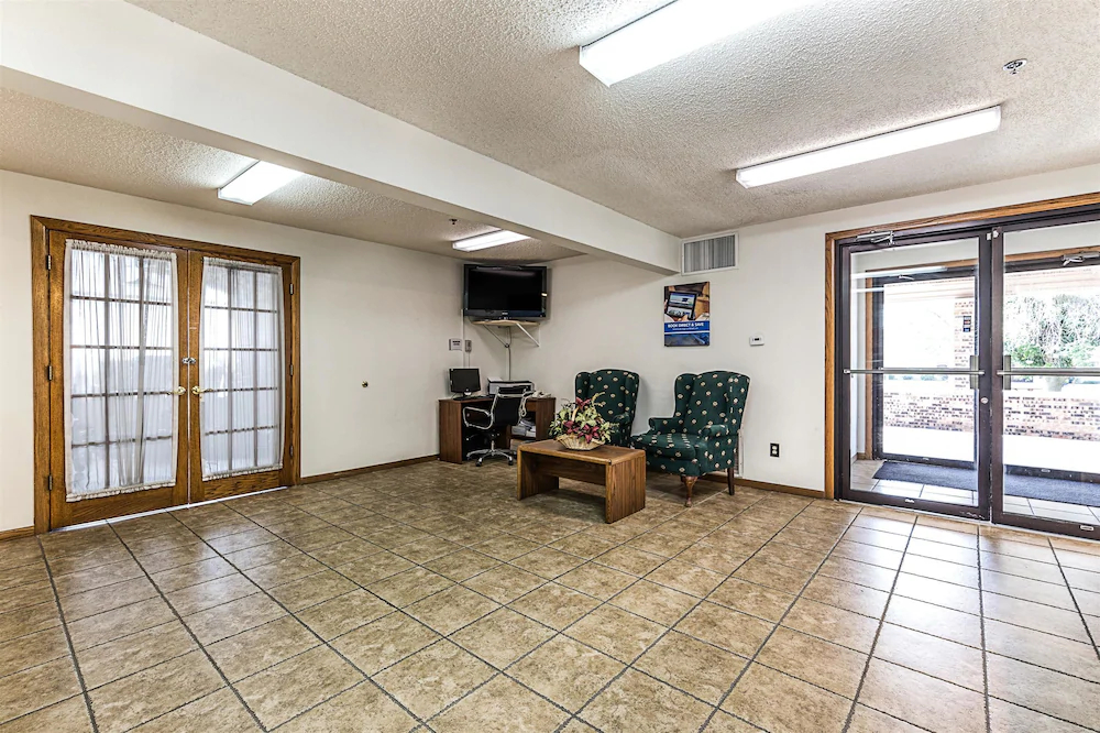 Motel 6 Kewanee