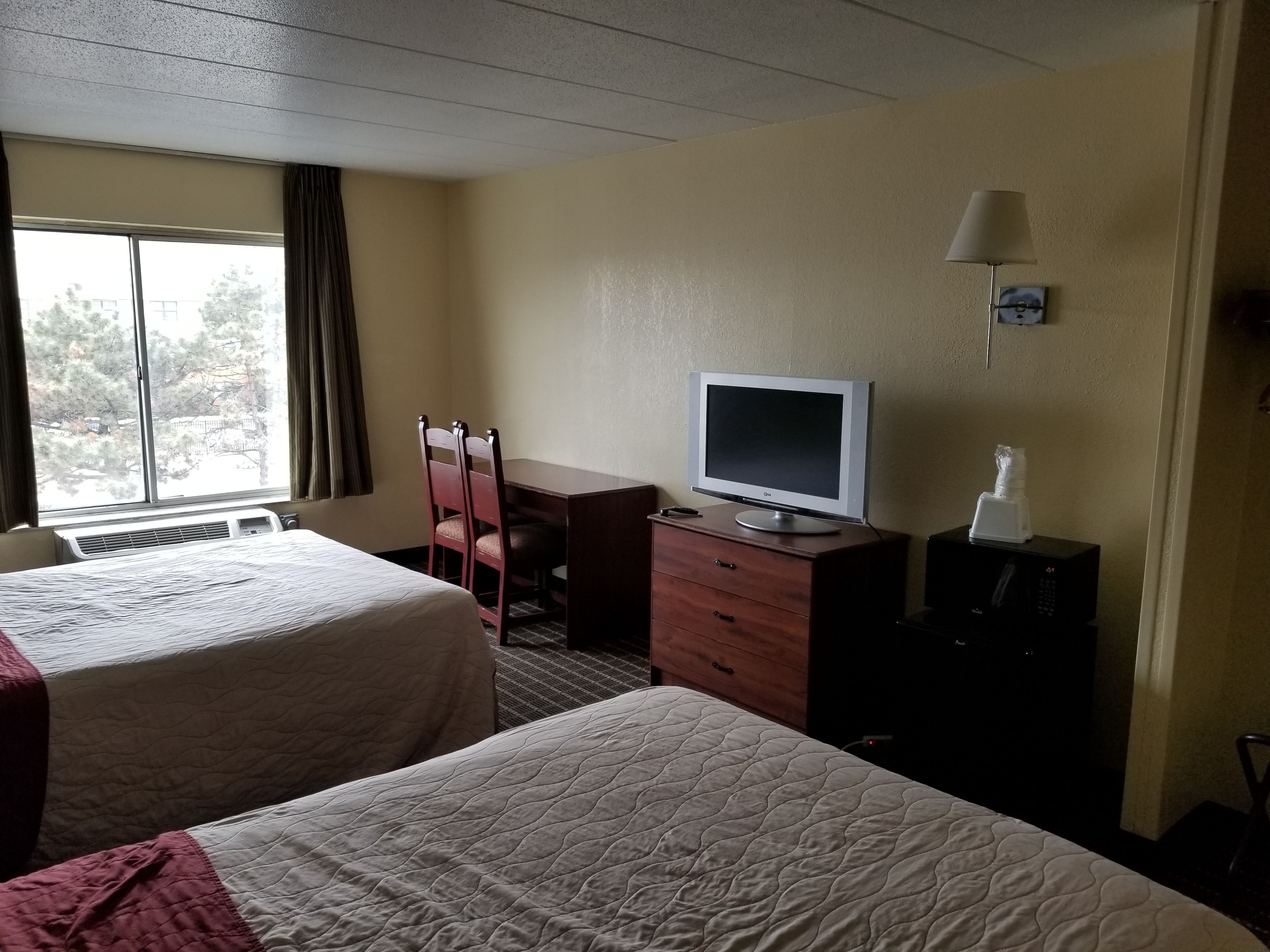 Travelodge by Wyndham Lansing IL