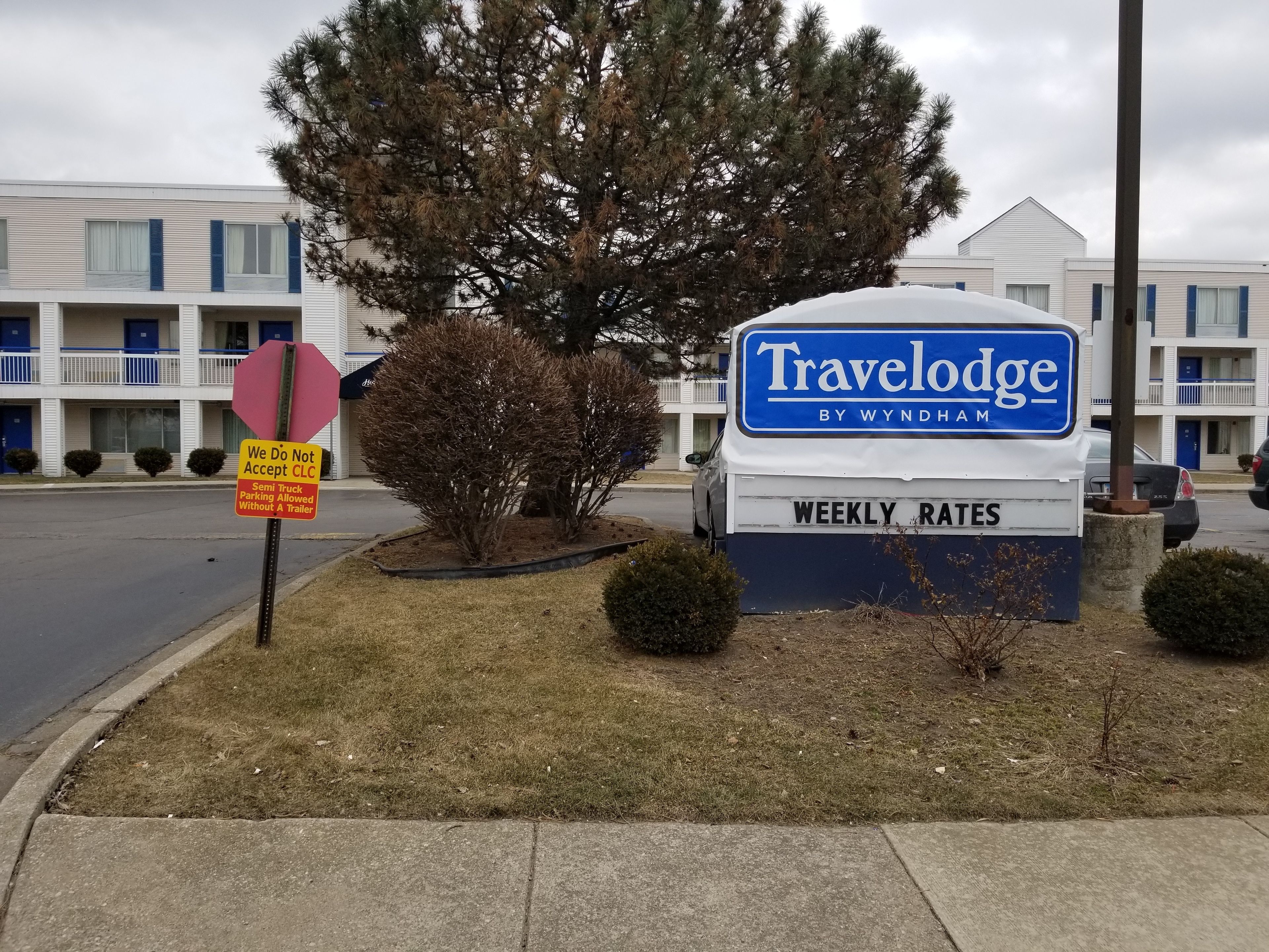 Travelodge by Wyndham Lansing IL