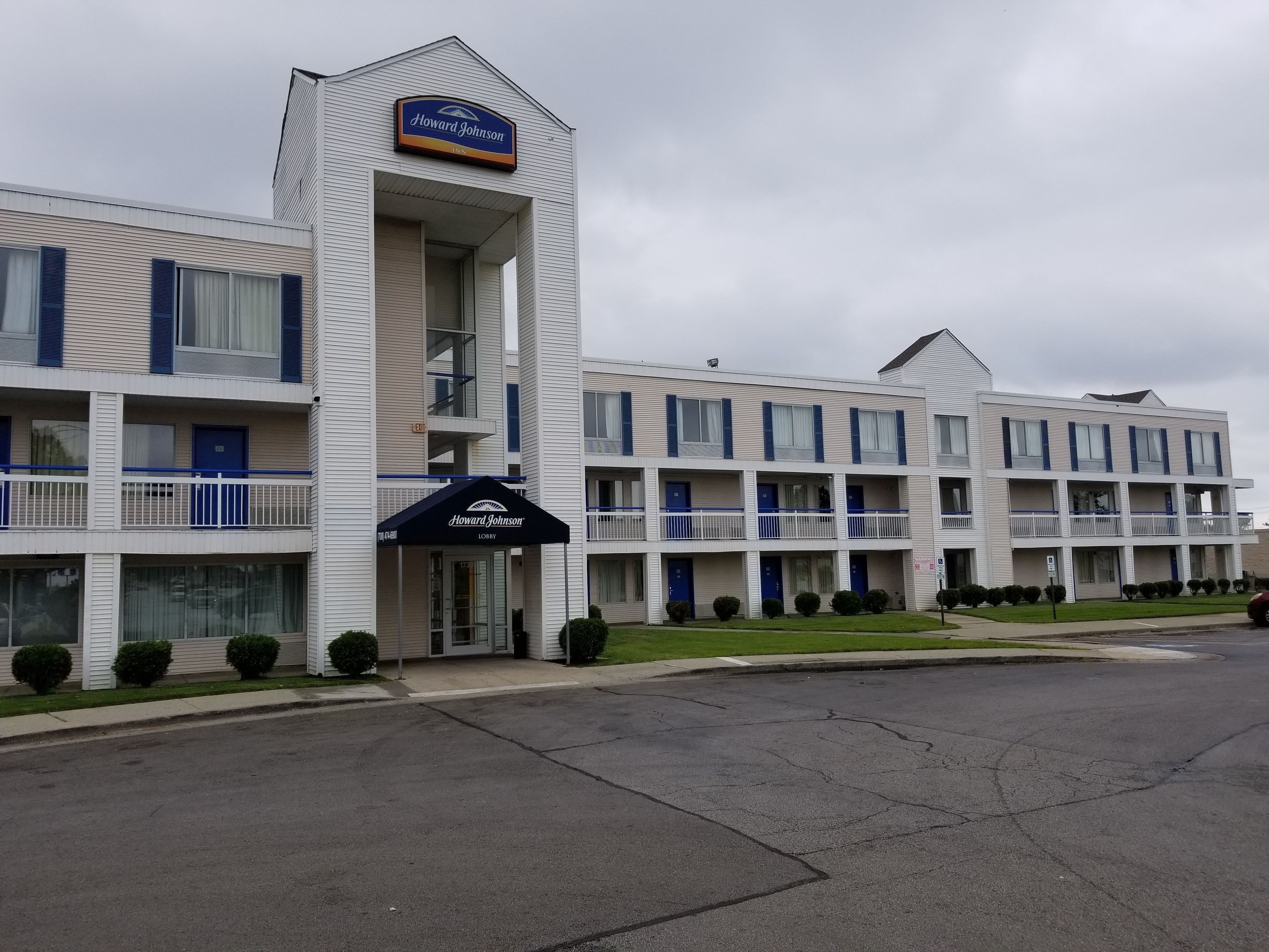 Travelodge by Wyndham Lansing IL