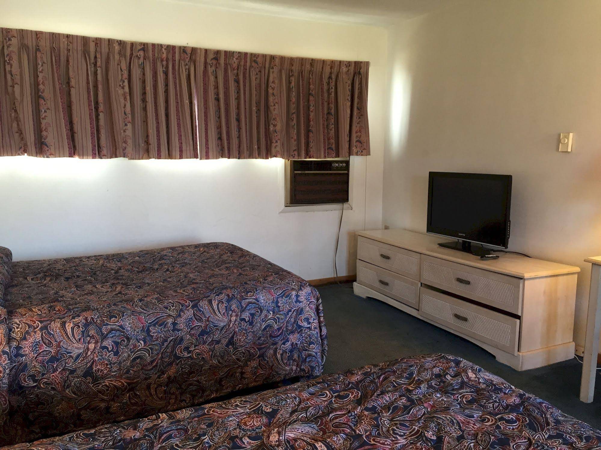 Daniels' Motel
