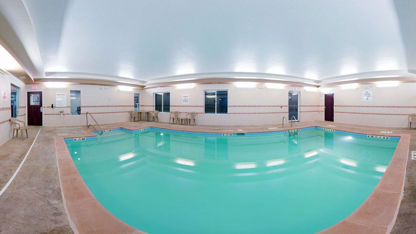 Holiday Inn Express Le Roy - Bloomington Area