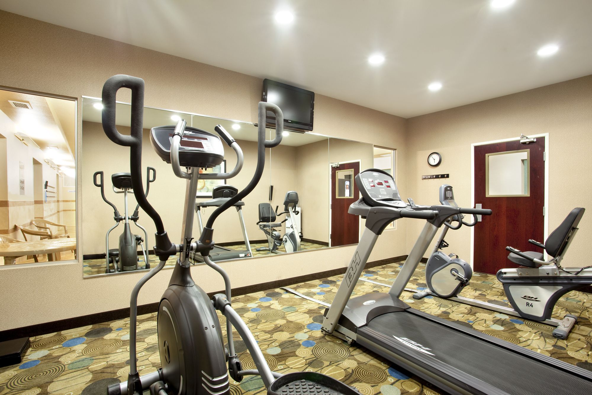 Holiday Inn Express Le Roy - Bloomington Area